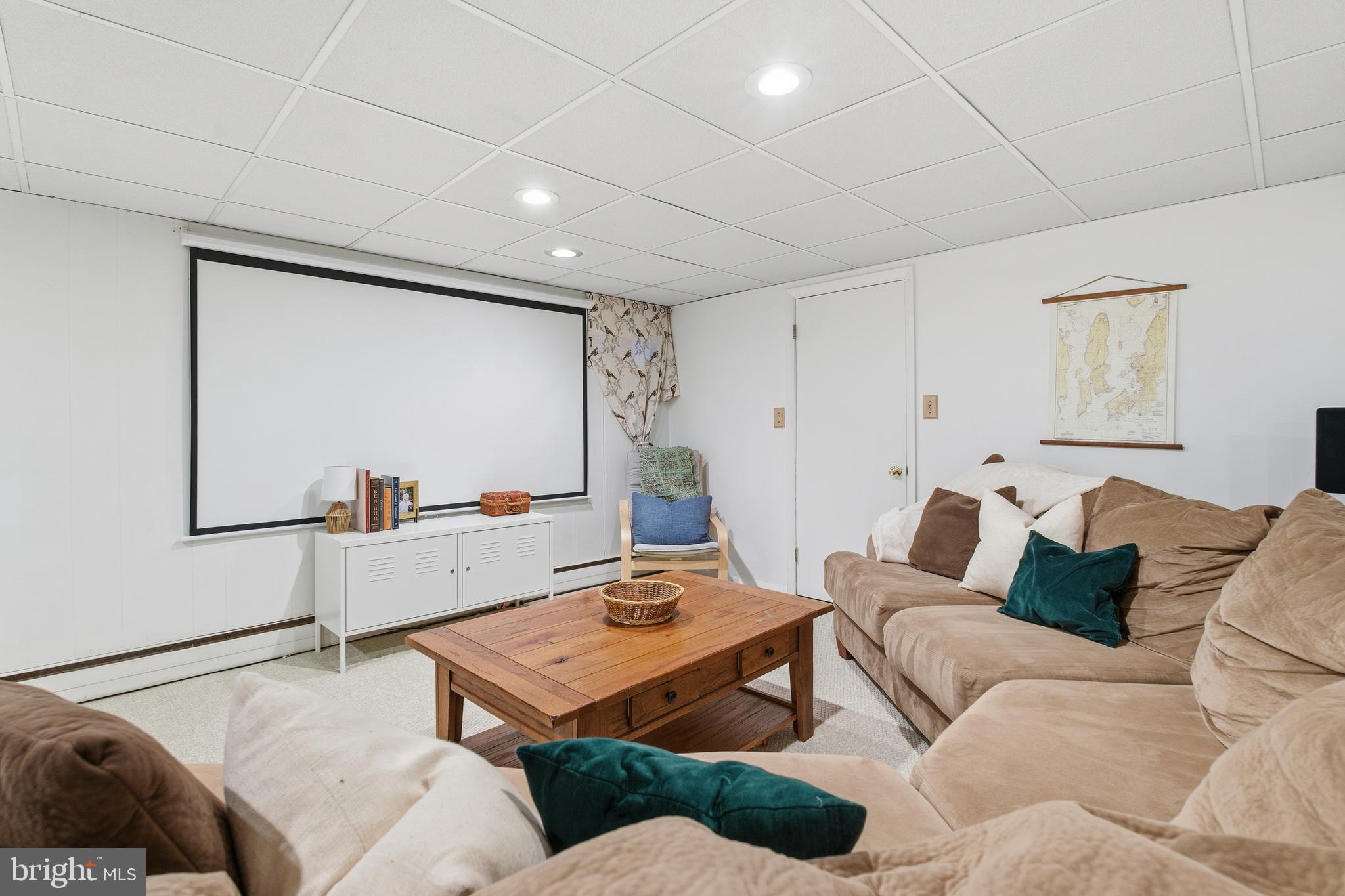 MOUNT HEBRON - Residential
