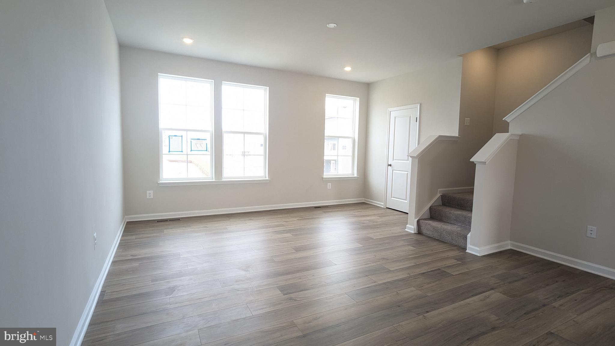 WILLOW GLEN - Residential Lease