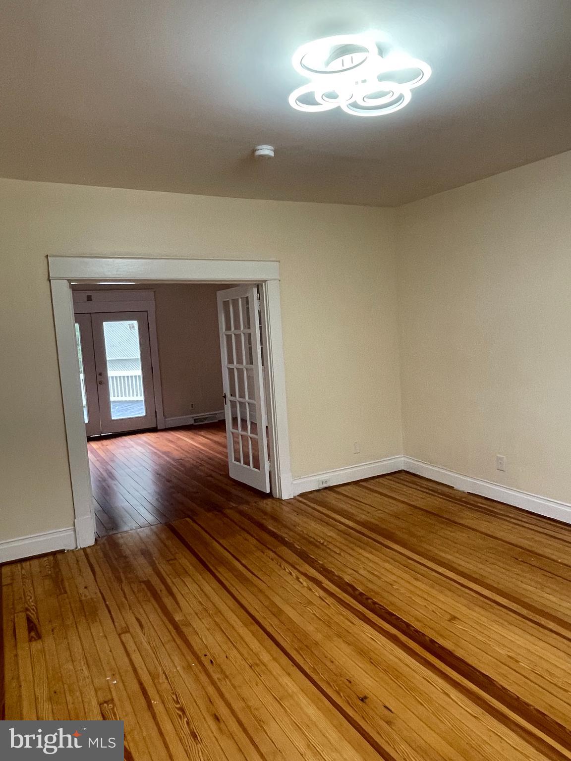 TOWN OF LOUISA - Residential