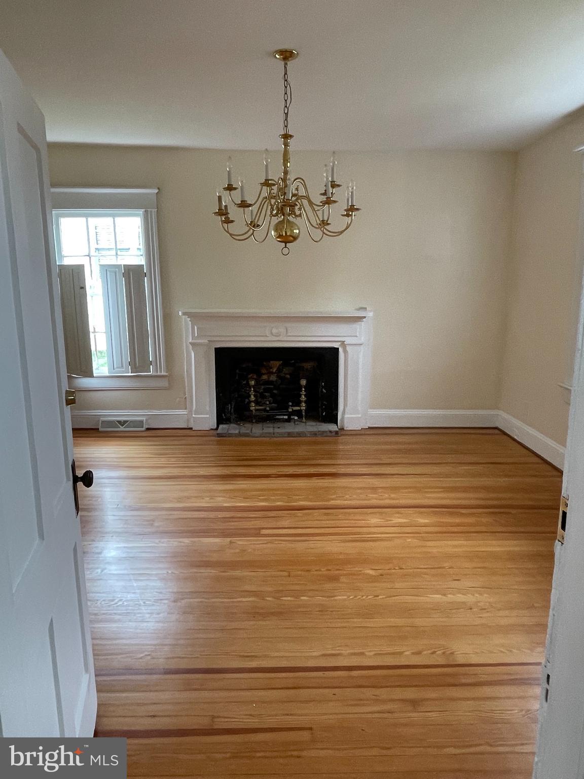 TOWN OF LOUISA - Residential