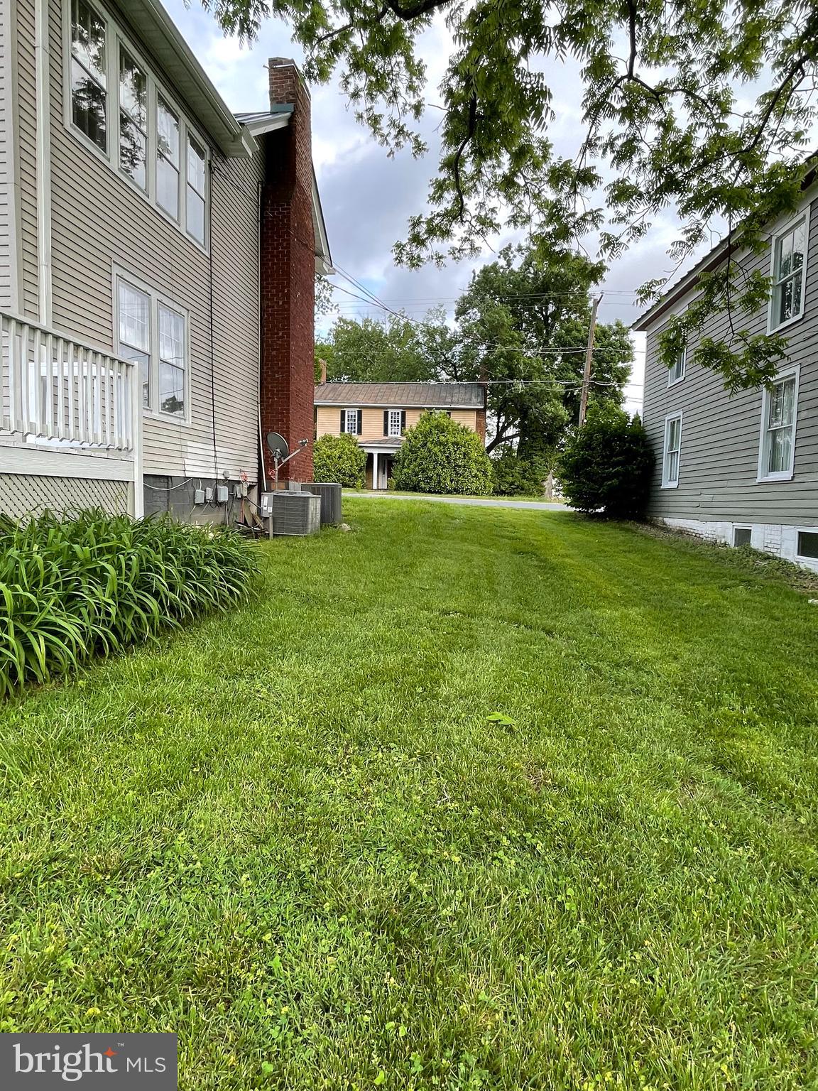 TOWN OF LOUISA - Residential