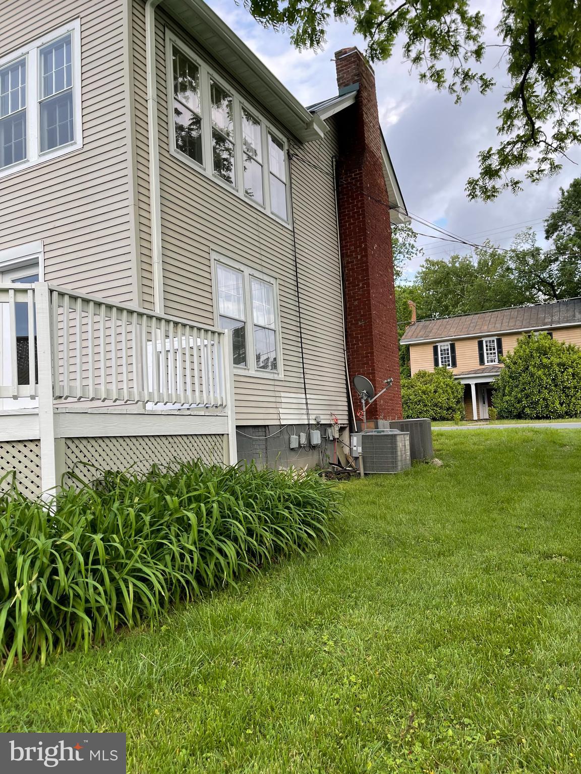 TOWN OF LOUISA - Residential