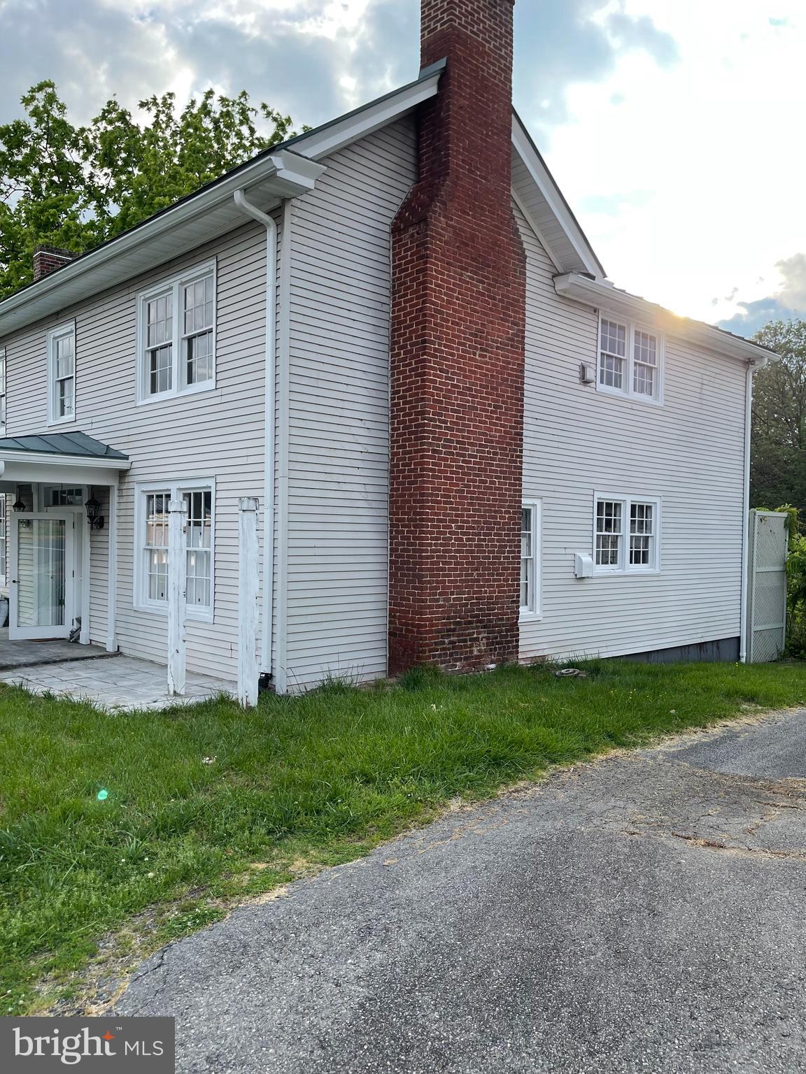 TOWN OF LOUISA - Residential