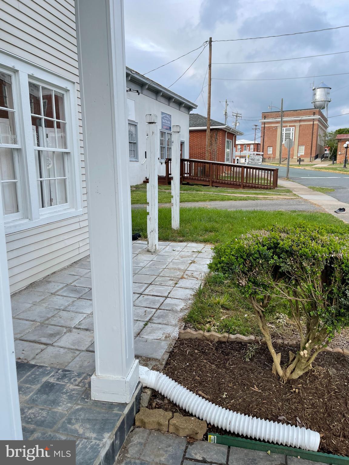 TOWN OF LOUISA - Residential