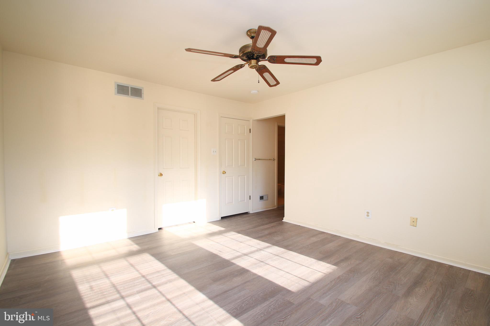 GLENNBROOK - Residential Lease