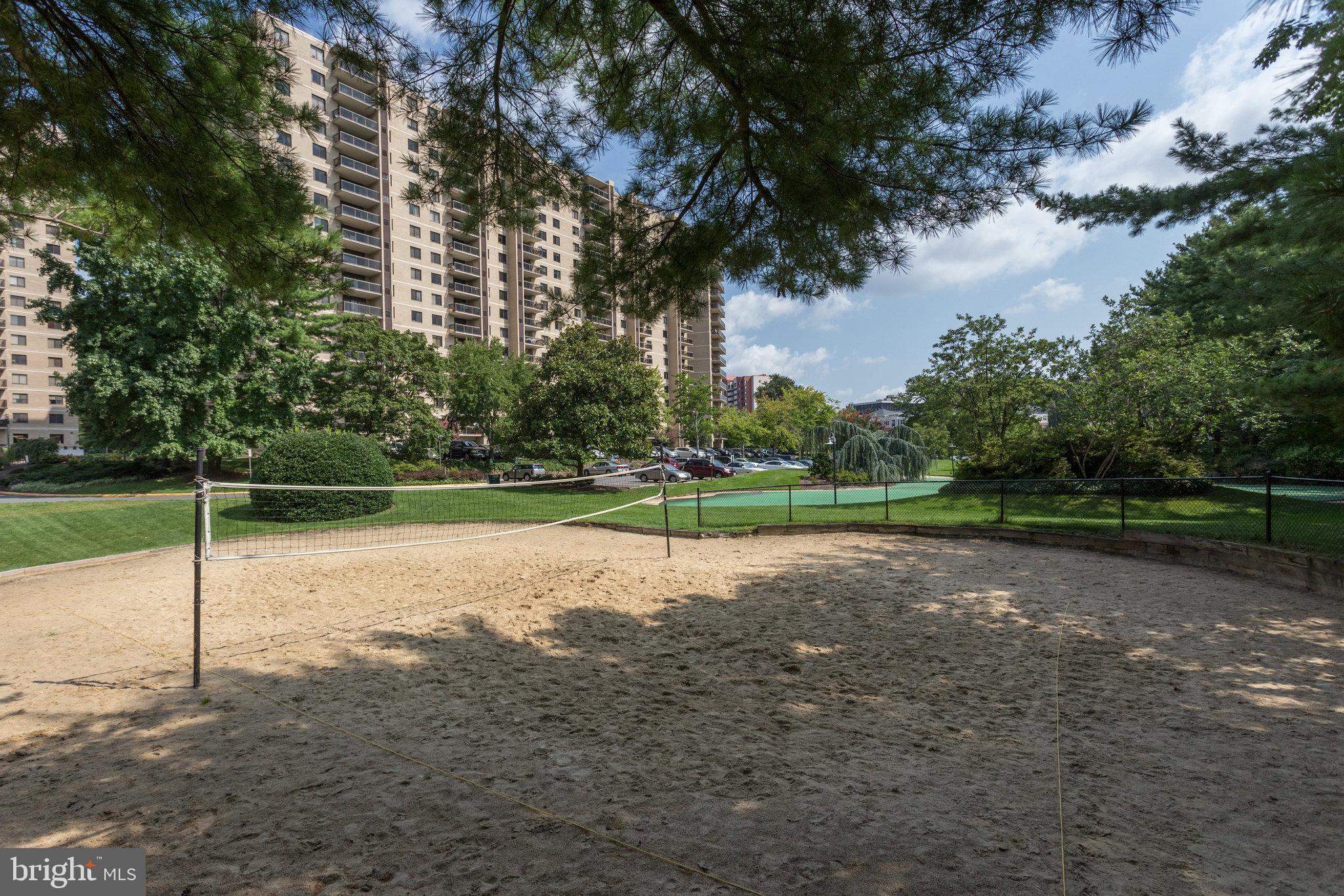 WATERGATE AT LANDMARK - Residential