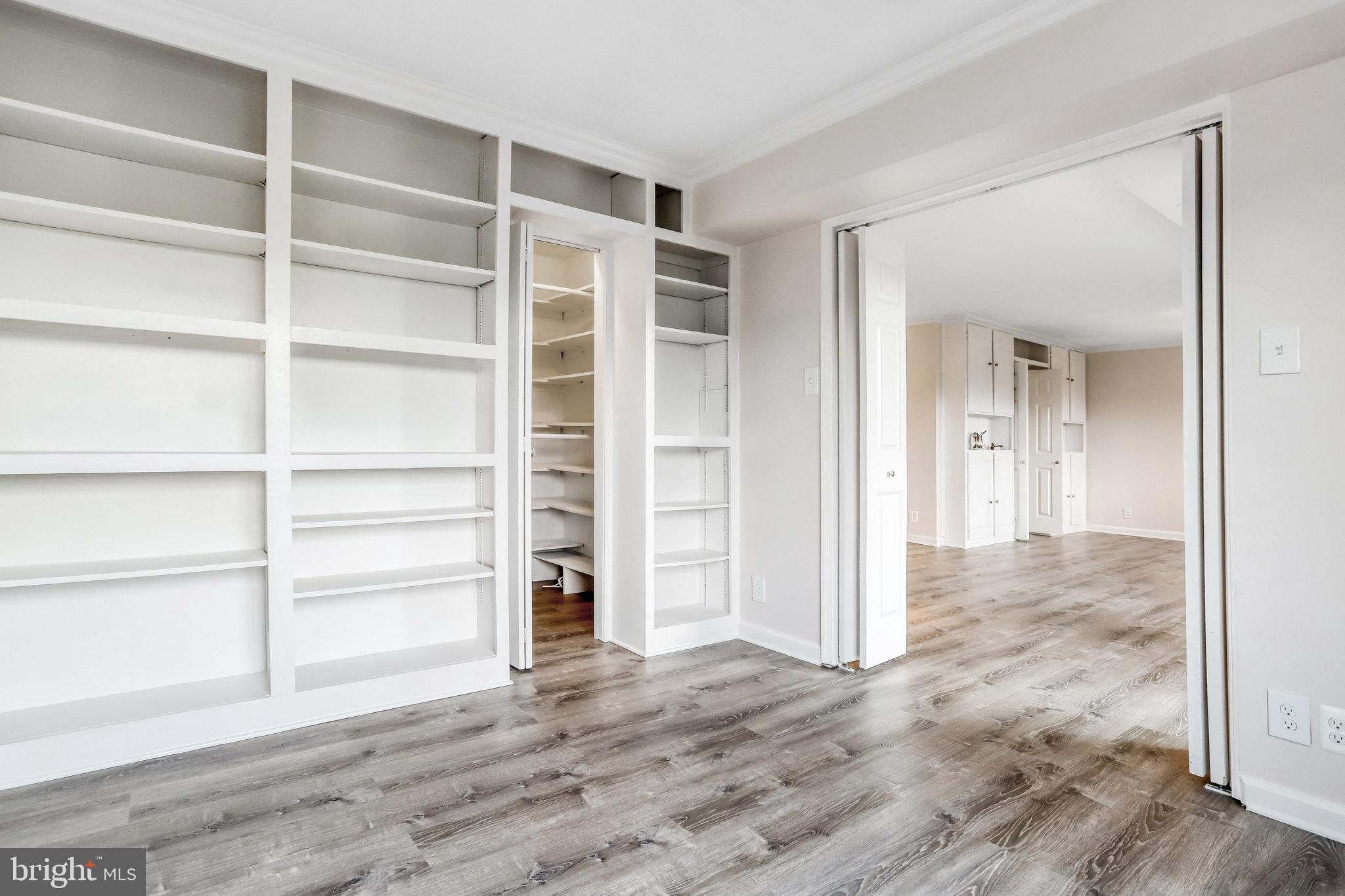 WATERGATE AT LANDMARK - Residential