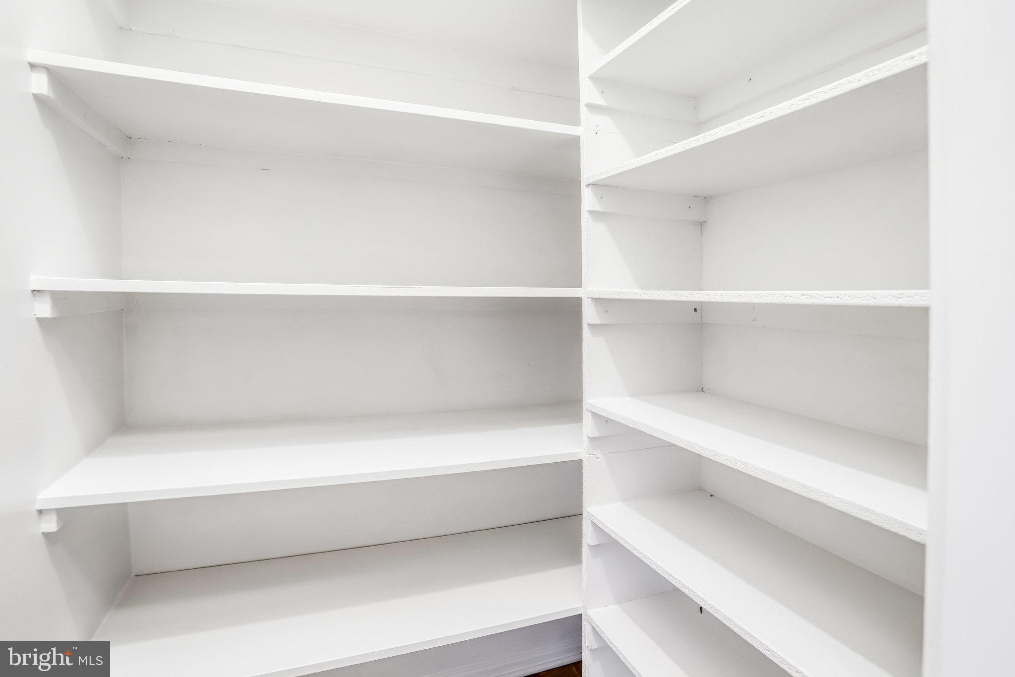 WATERGATE AT LANDMARK - Residential