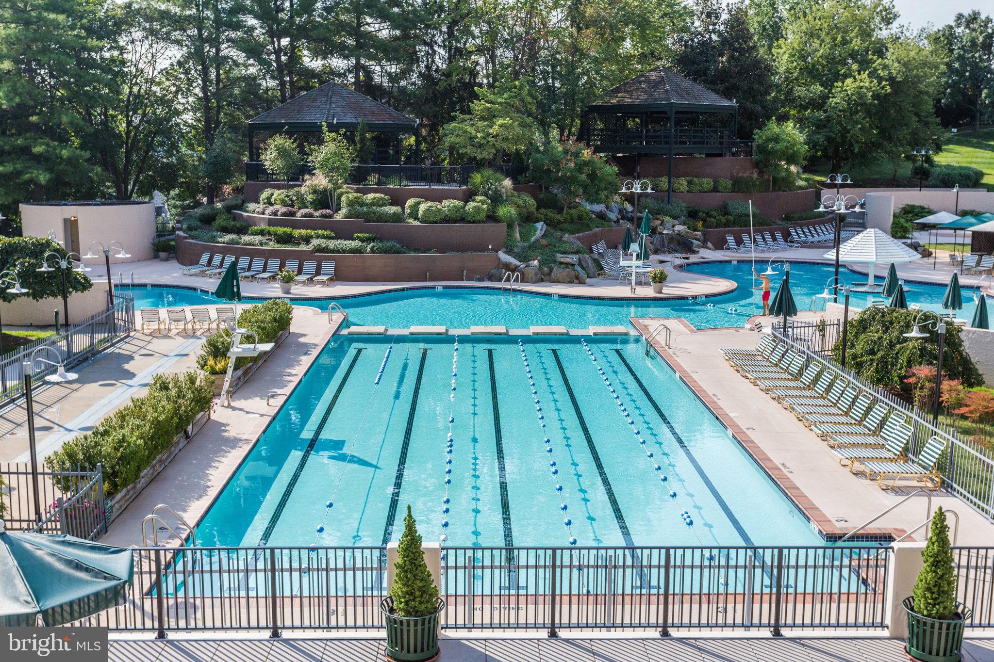 WATERGATE AT LANDMARK - Residential