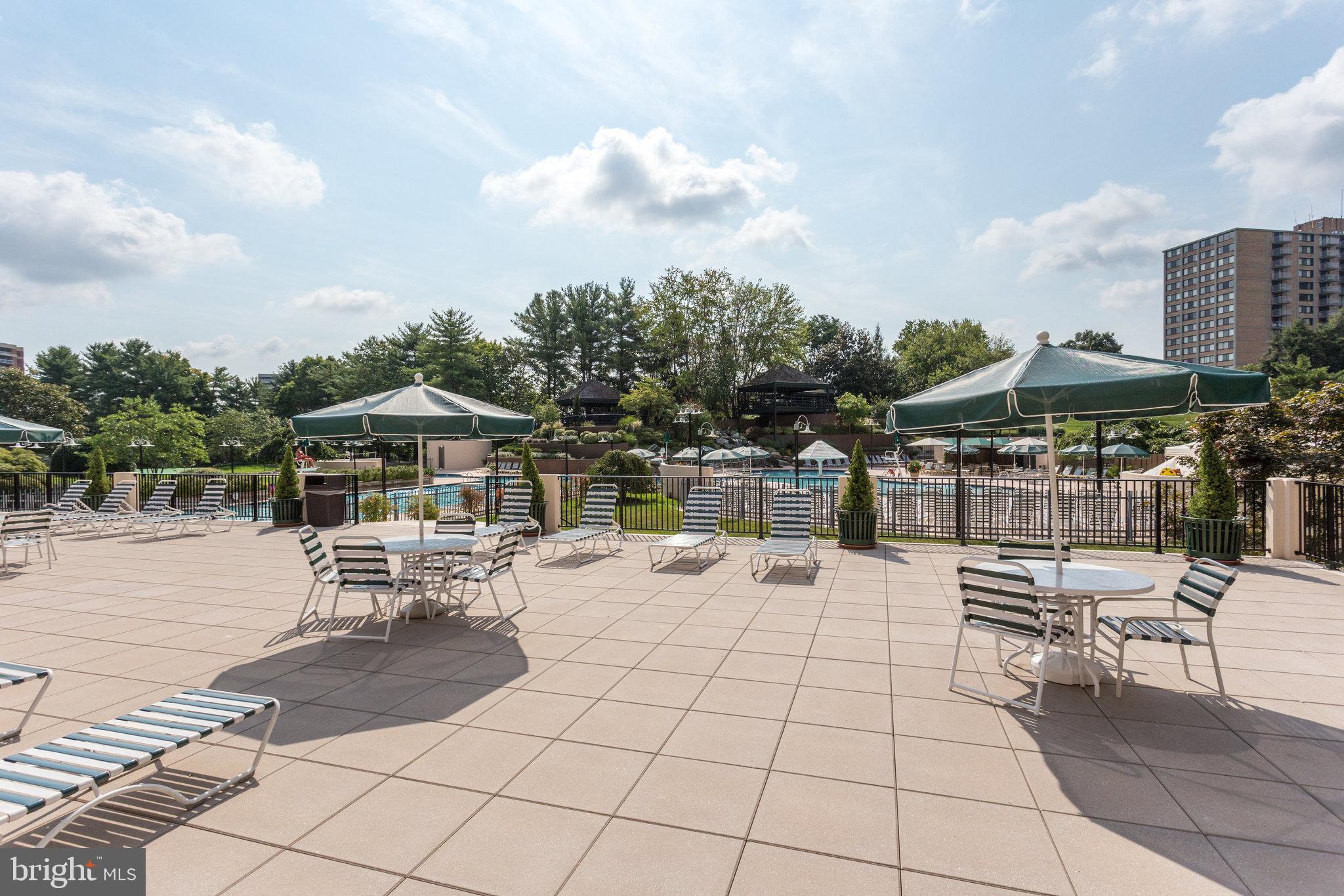 WATERGATE AT LANDMARK - Residential