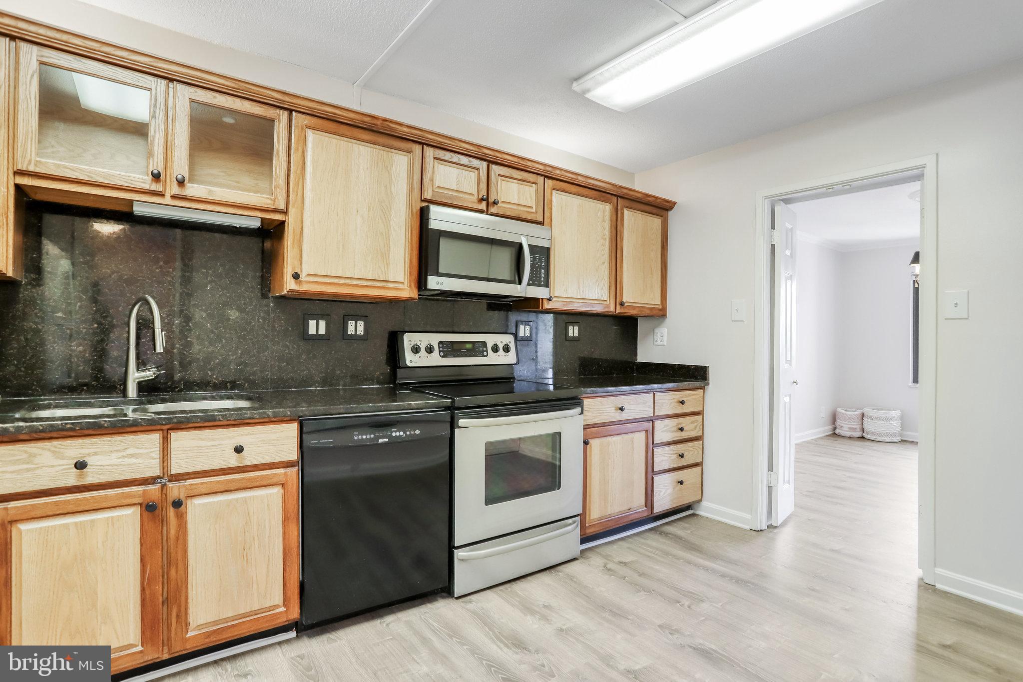 WATERGATE AT LANDMARK - Residential