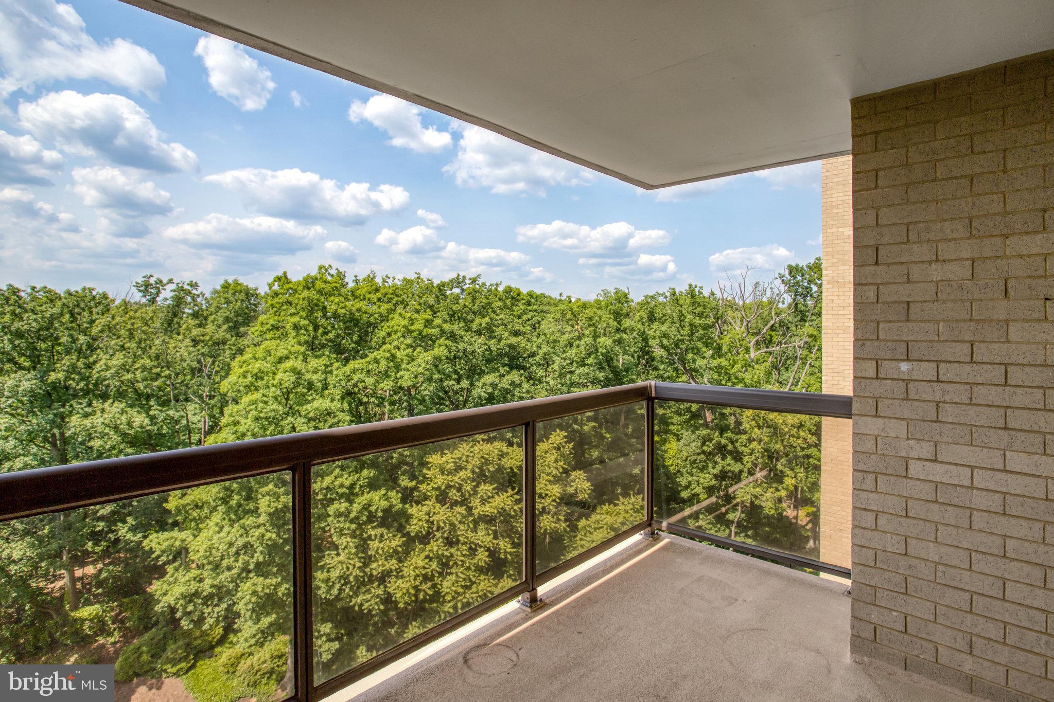 WATERGATE AT LANDMARK - Residential