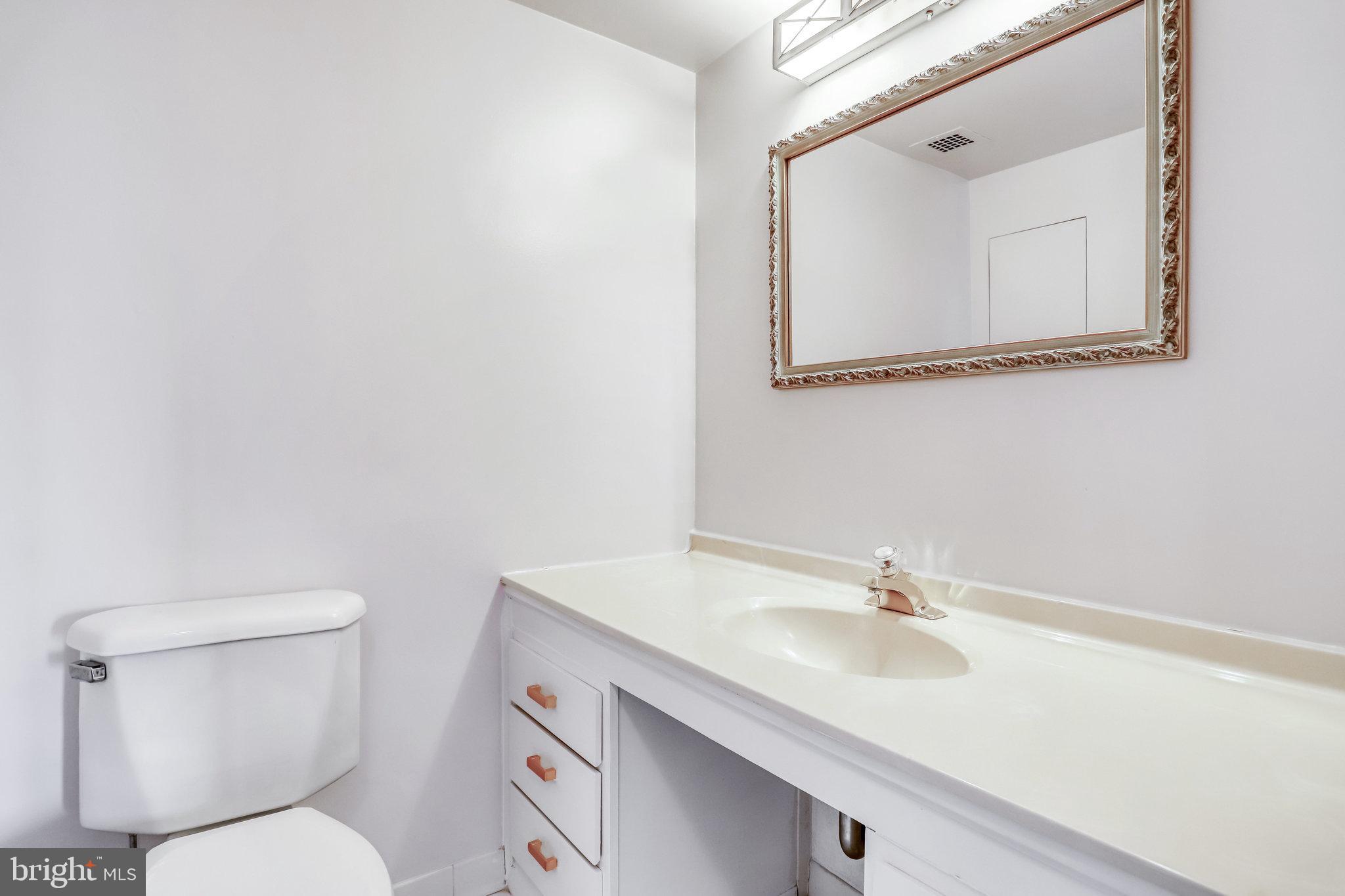 WATERGATE AT LANDMARK - Residential