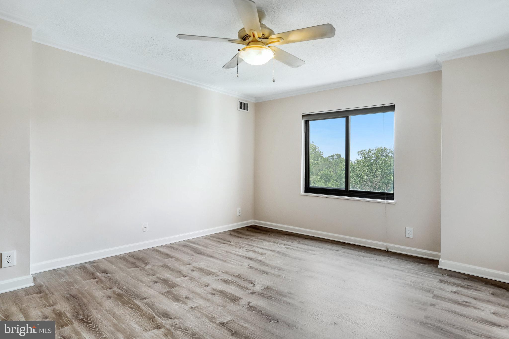 WATERGATE AT LANDMARK - Residential