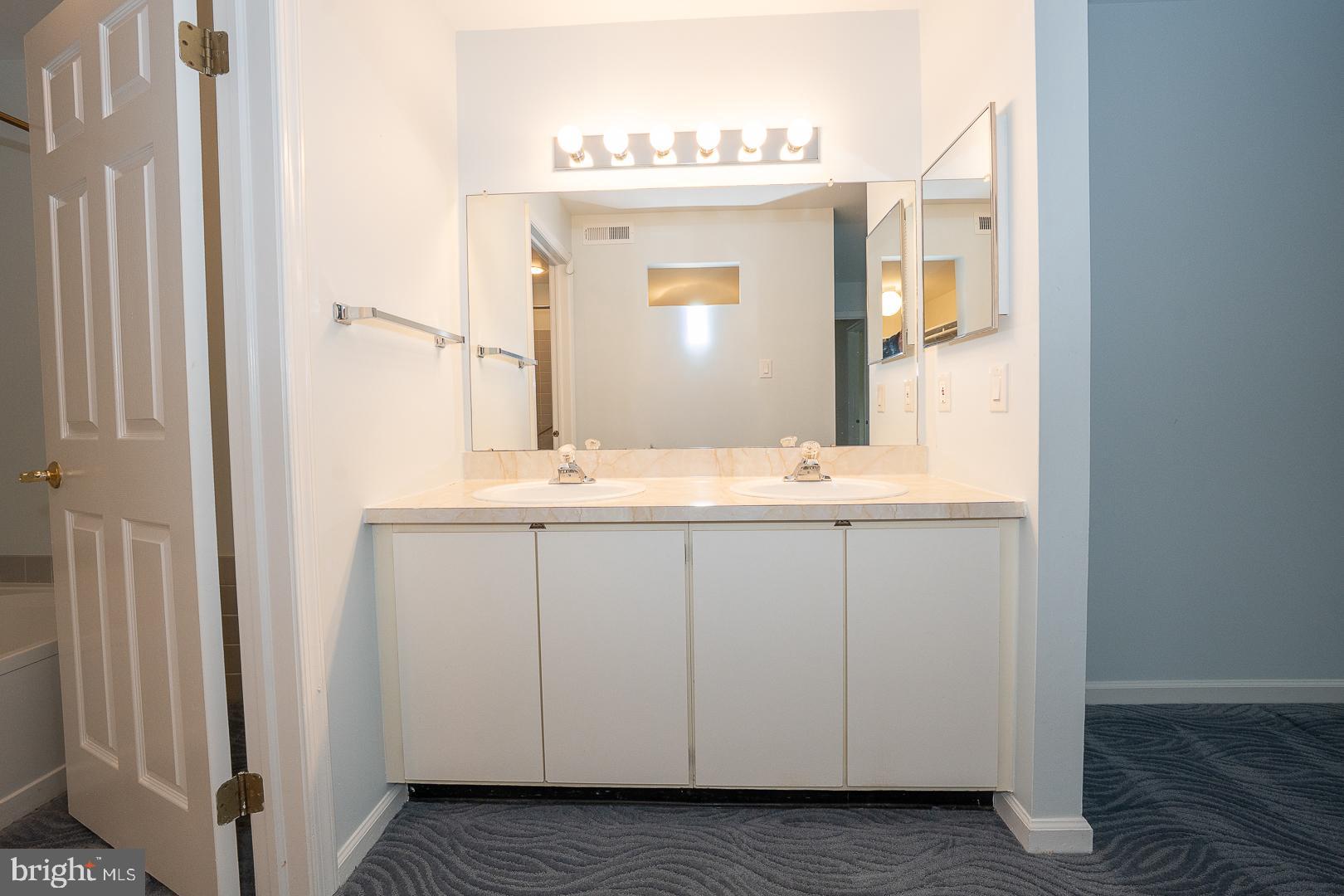 DARLINGTON WOODS - Residential