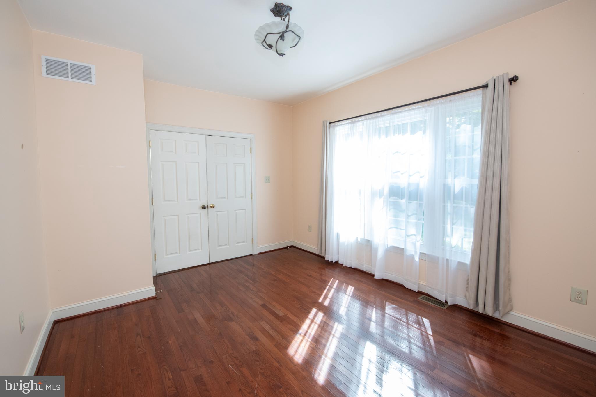 3954 CHARTER CLUB DRIVE