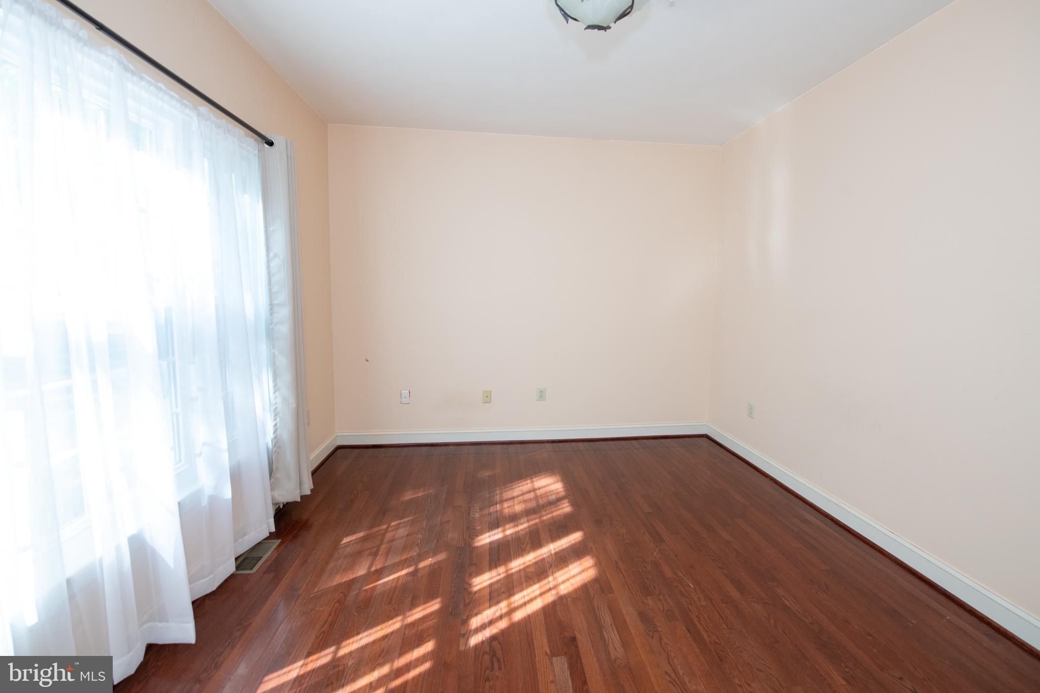 3954 CHARTER CLUB DRIVE