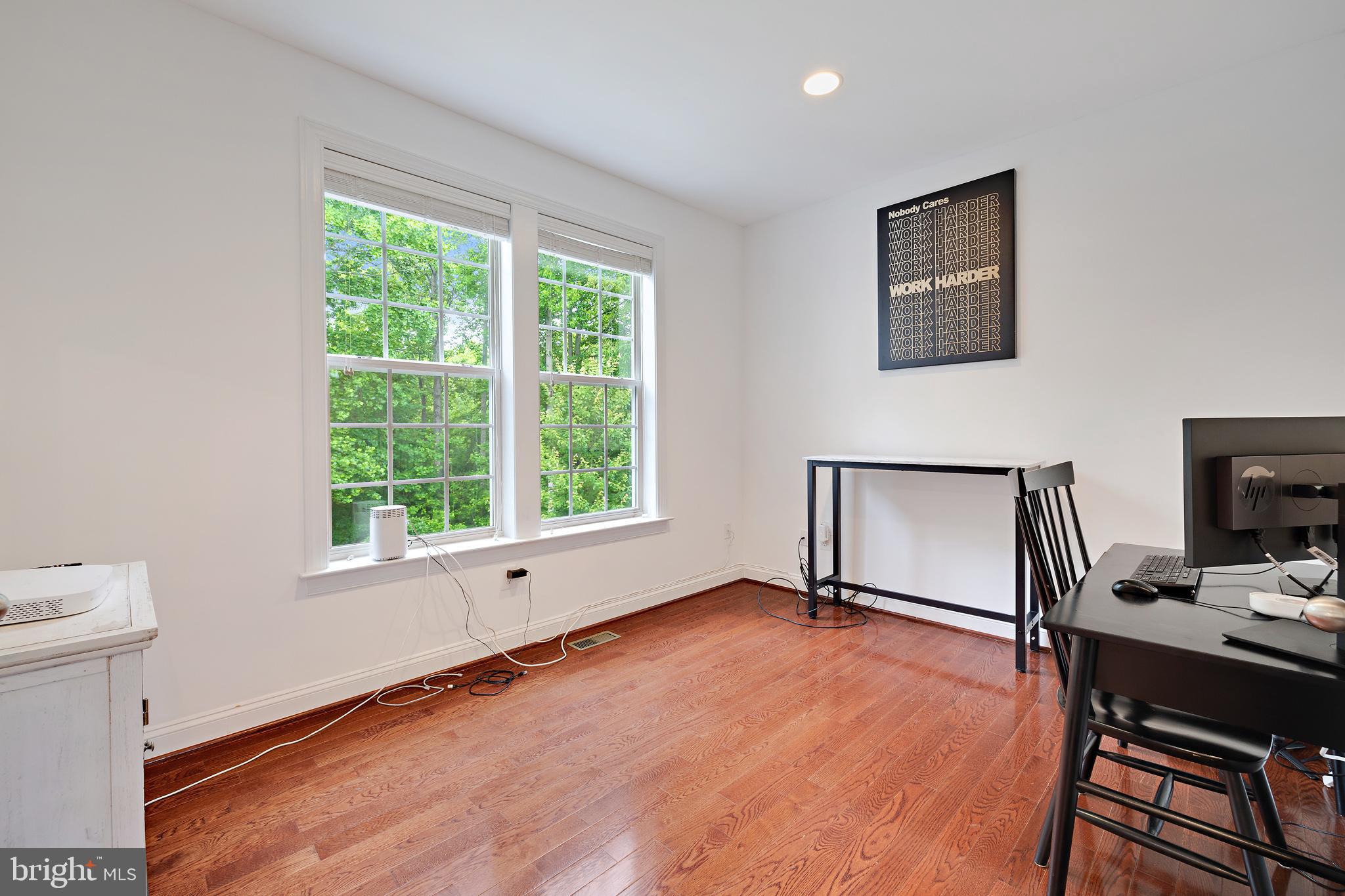 STRATFORD ESTATES - Residential