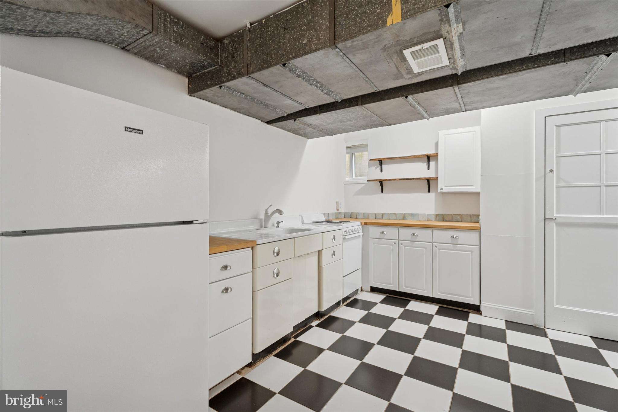 MERION STATION - Residential