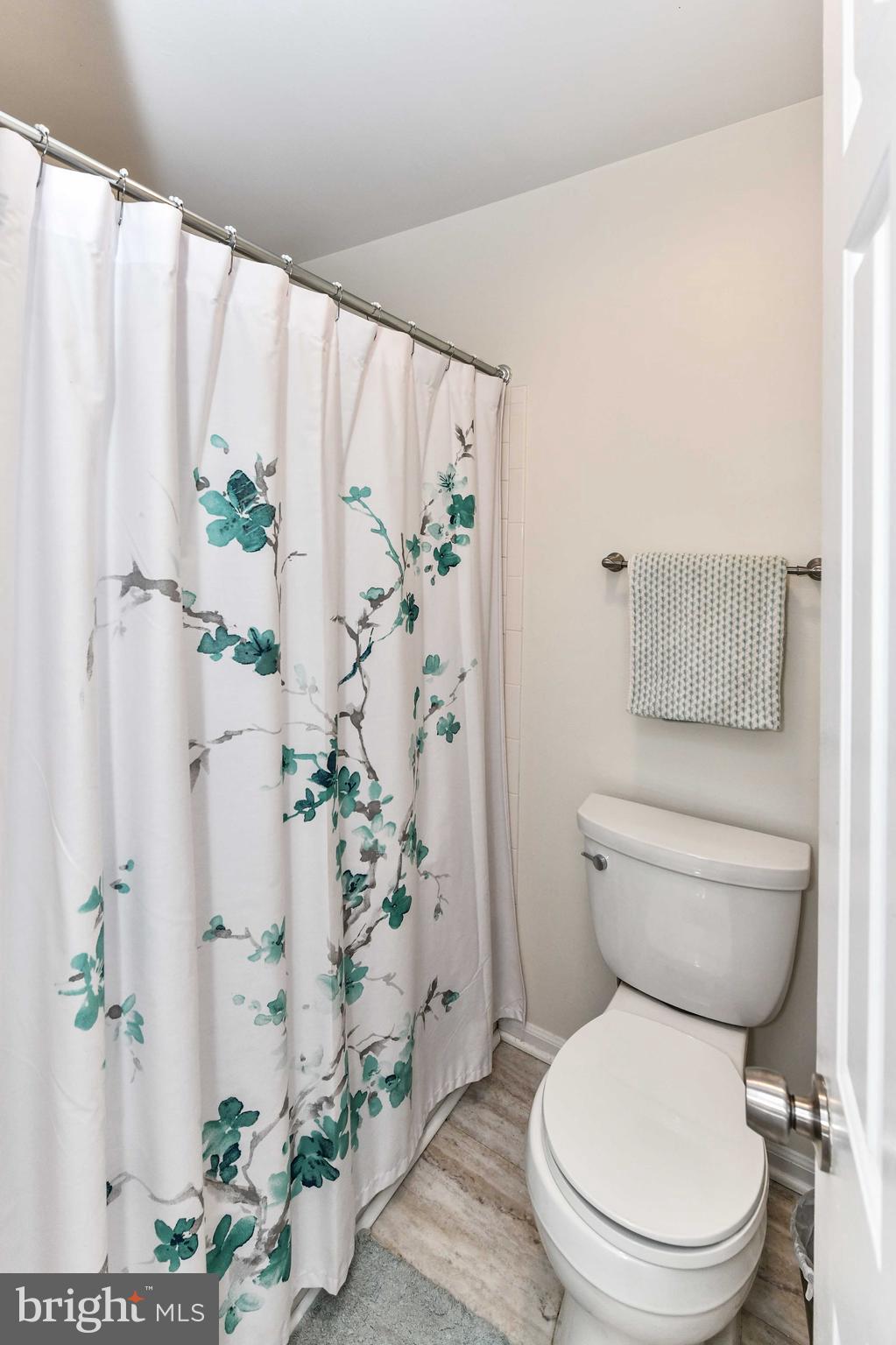 PINECREST - Residential Lease