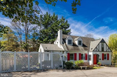 Photo of 5718 Wilson Lane, Bethesda, MD 20817 (MLS # MDMC2127786)