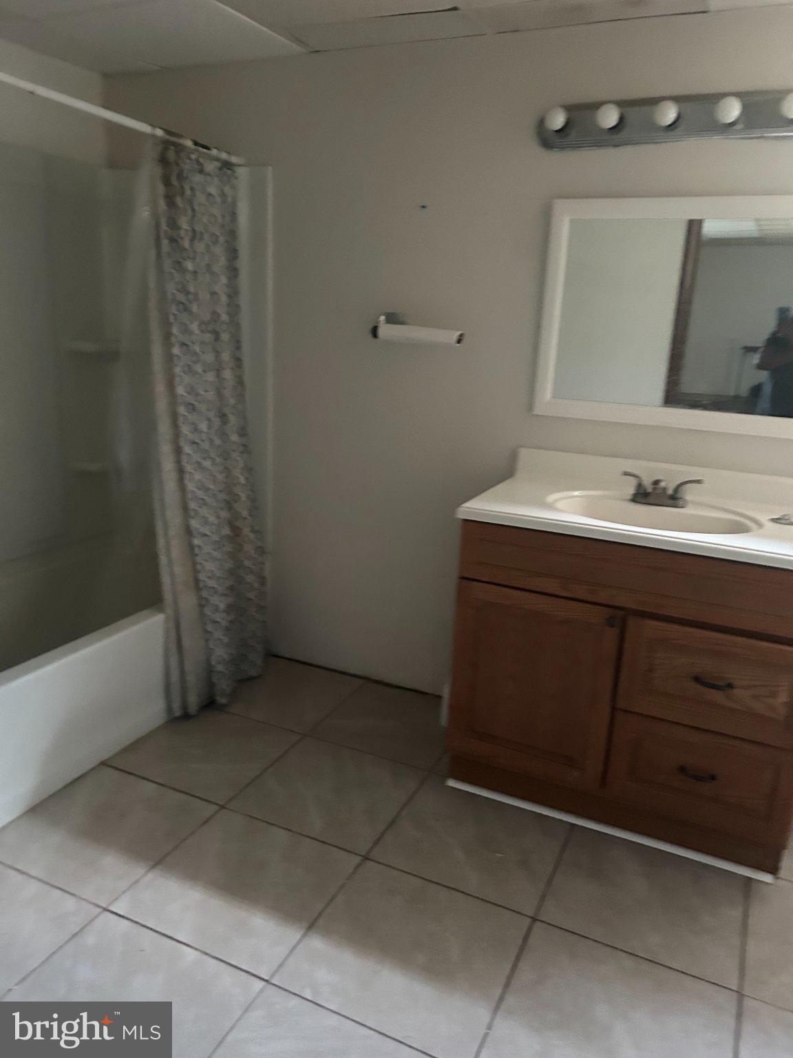 LANHAM SEABROOK - Residential