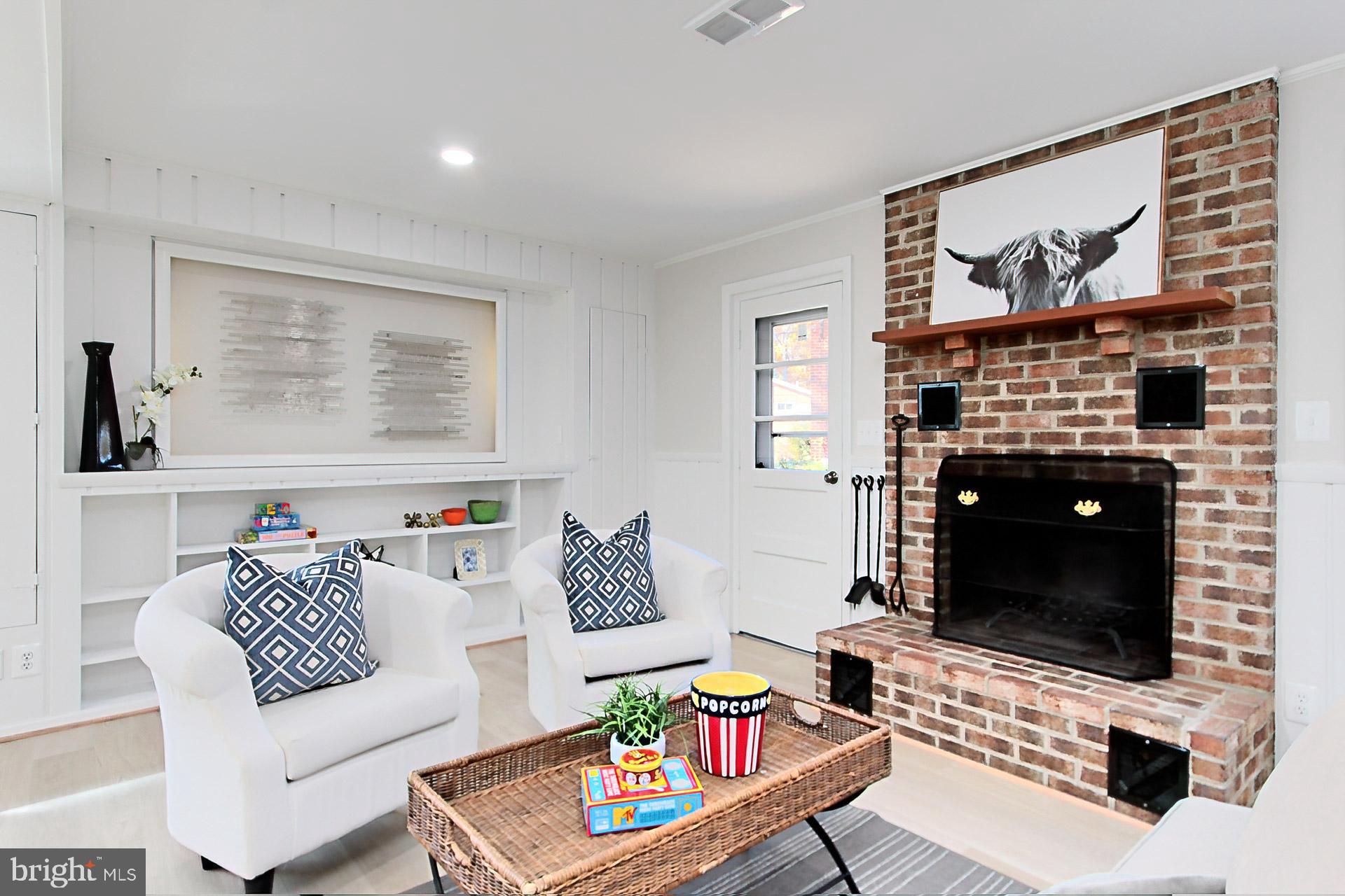 VALLEY BROOK - Residential