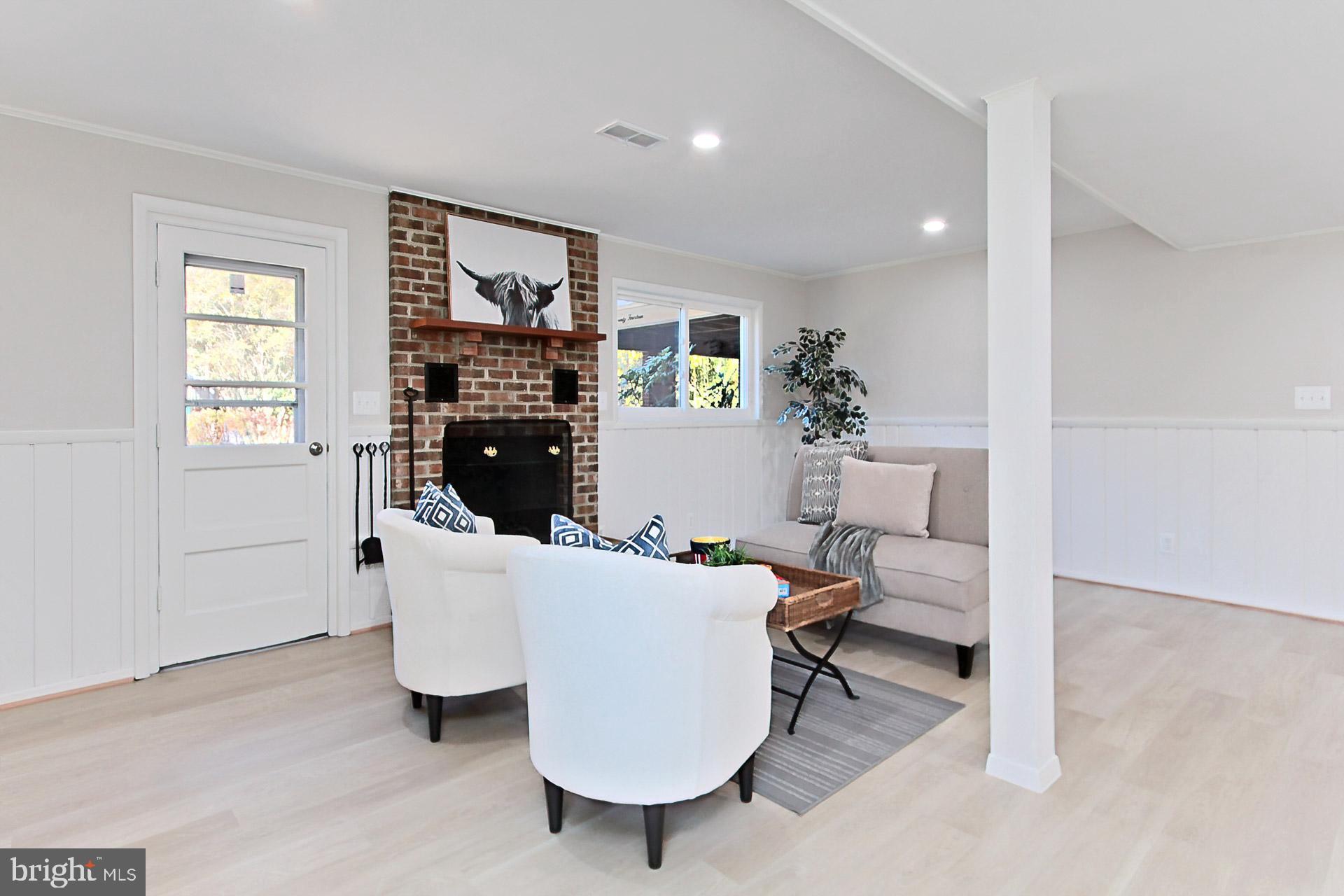 VALLEY BROOK - Residential