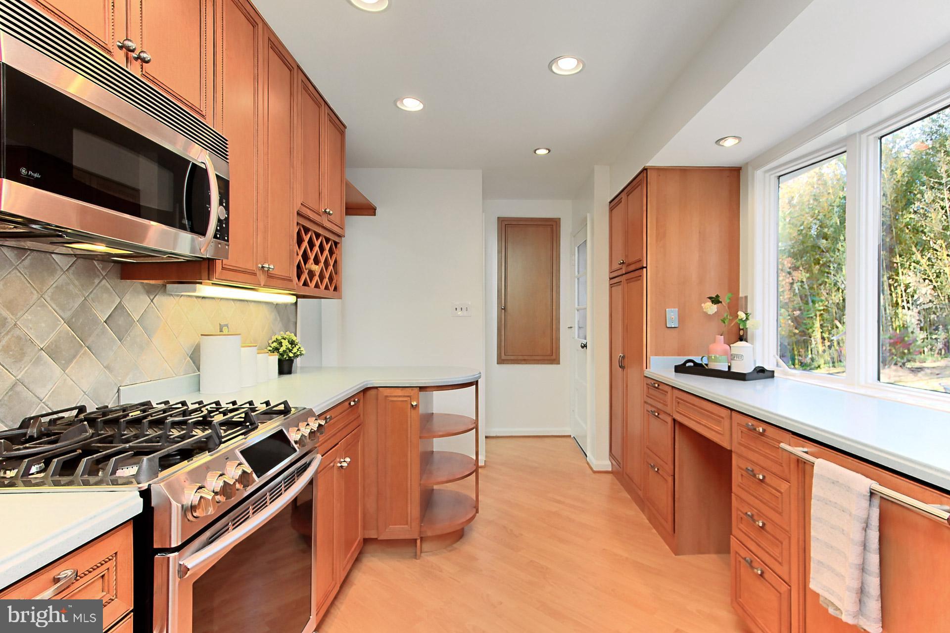 VALLEY BROOK - Residential