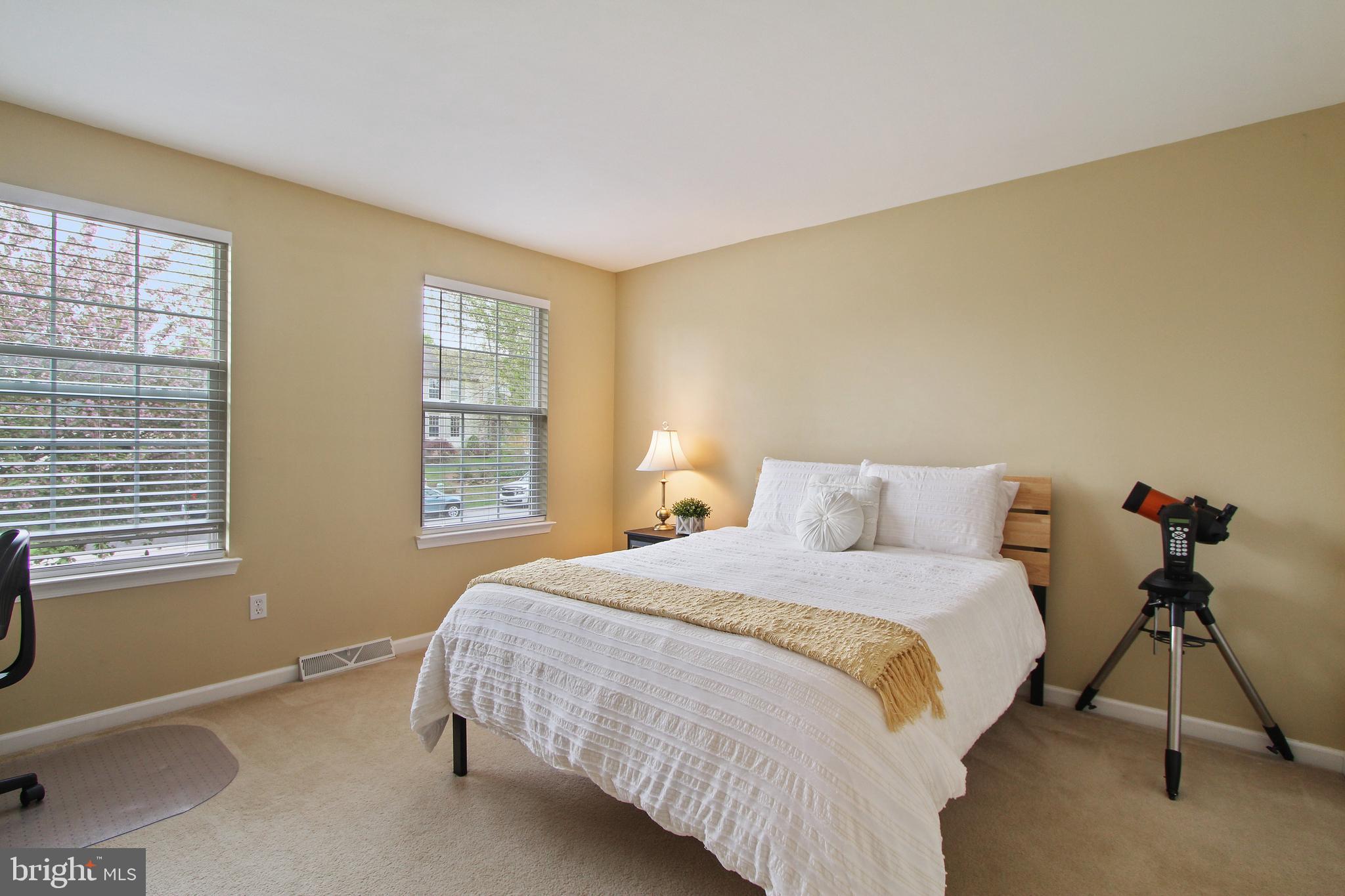 STEWARTSTOWN STATION - Residential