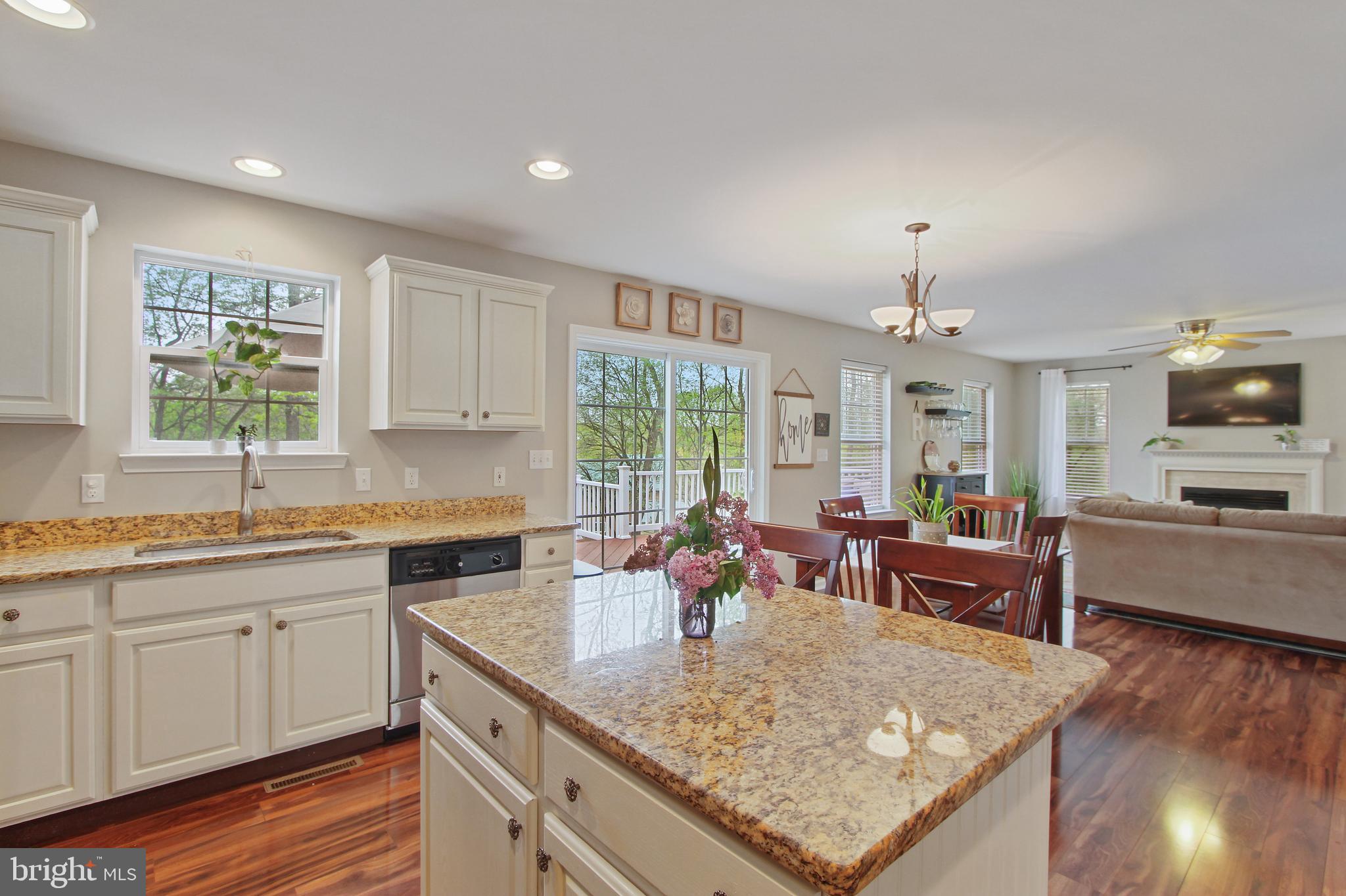 STEWARTSTOWN STATION - Residential