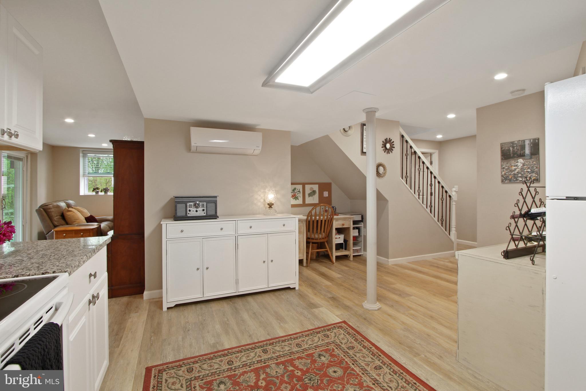 STEWARTSTOWN STATION - Residential