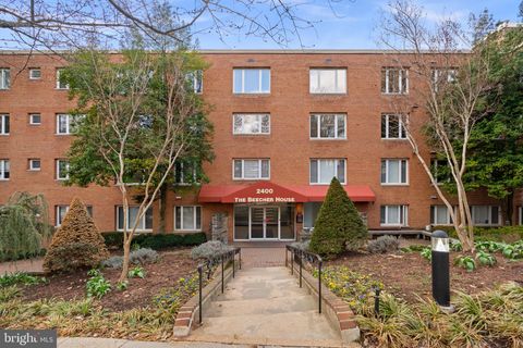 2400 41ST STREET NW 312 WASHINGTON DC 20007