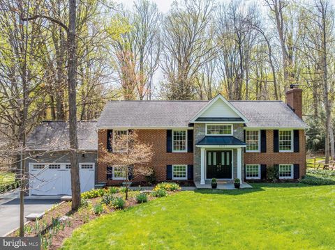 9201 WEANT DRIVE GREAT FALLS VA 22066