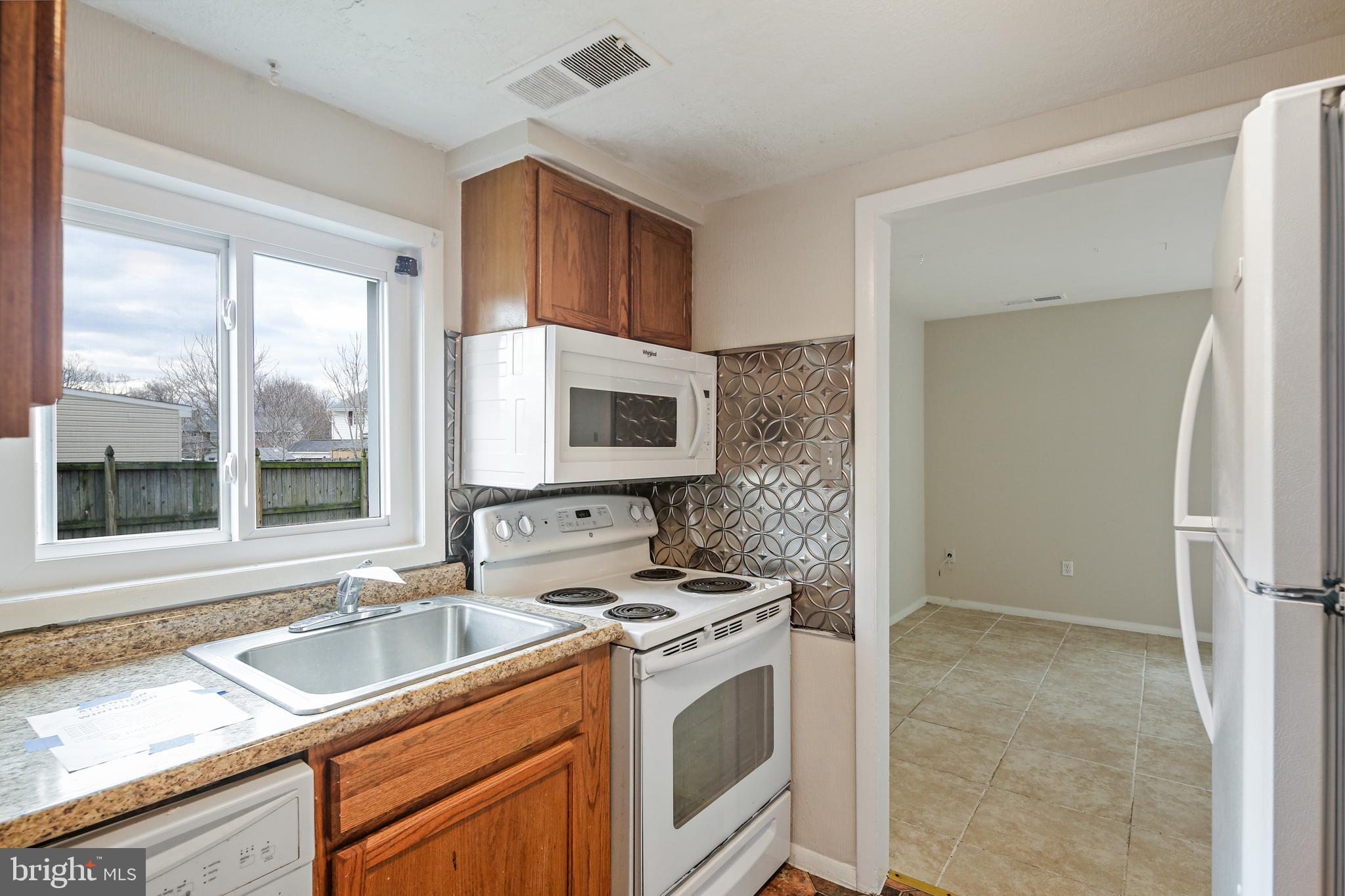 ROCK CREEK ESTATES - Residential