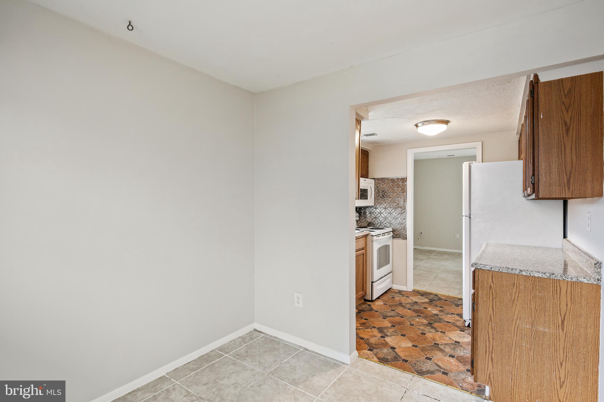 ROCK CREEK ESTATES - Residential