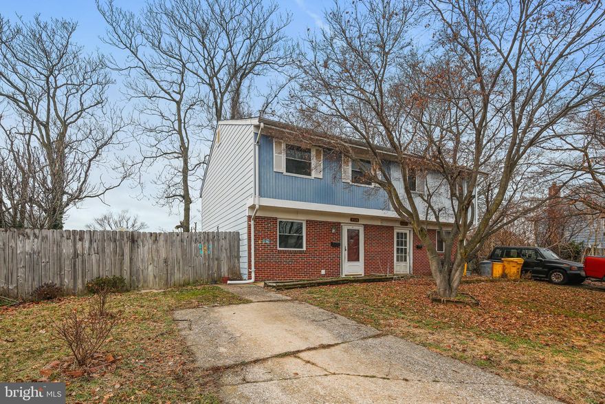 Welcome to 140 Shellcove Rd - a charming 3 bedroom, 1.5 bath end-unit townhome!  The main level offers a spacious living room, dining room, and kitchen.  Upstairs you will find three comfortable bedrooms and and full bath in the hallway.  Neutral colors throughout make this ready for you to call home!  Enjoy the back patio and large, level, fully fenced yard.  Great location with easy access to all major routes.  Schedule your tour today!  Home is in good condition, but sold AS IS - seller will make no repairs.