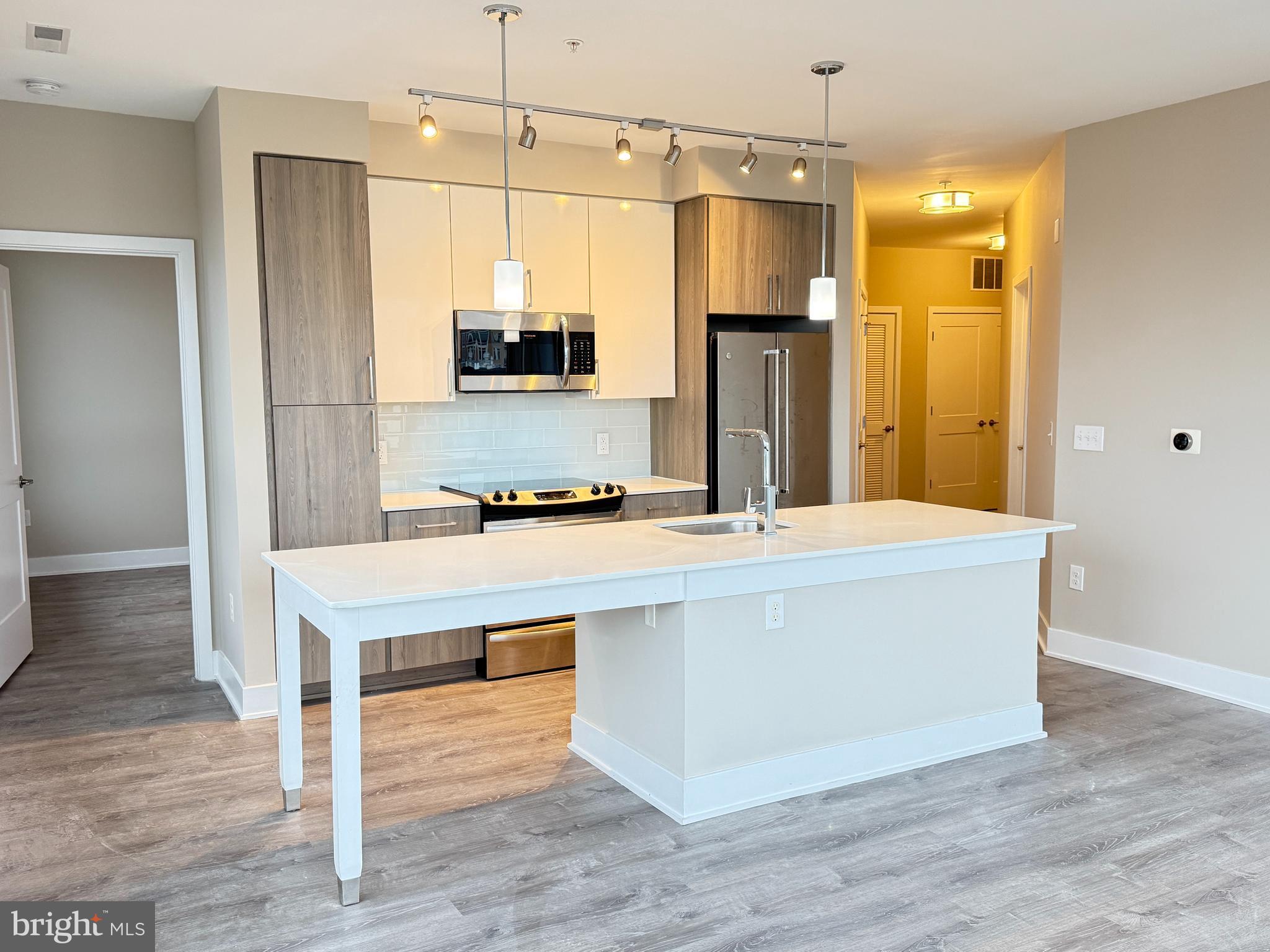 OXON HILL - Residential