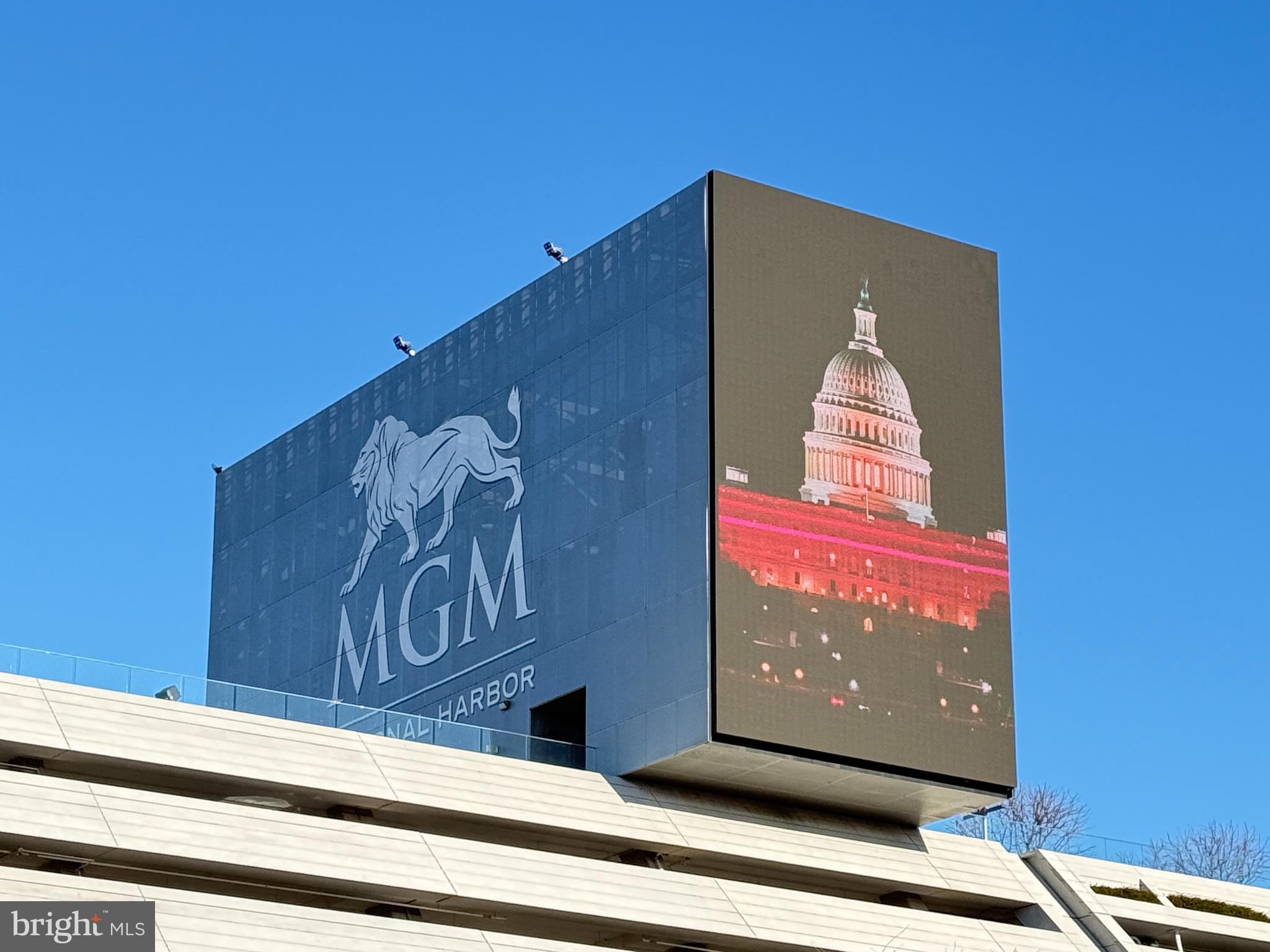 OXON HILL - Residential