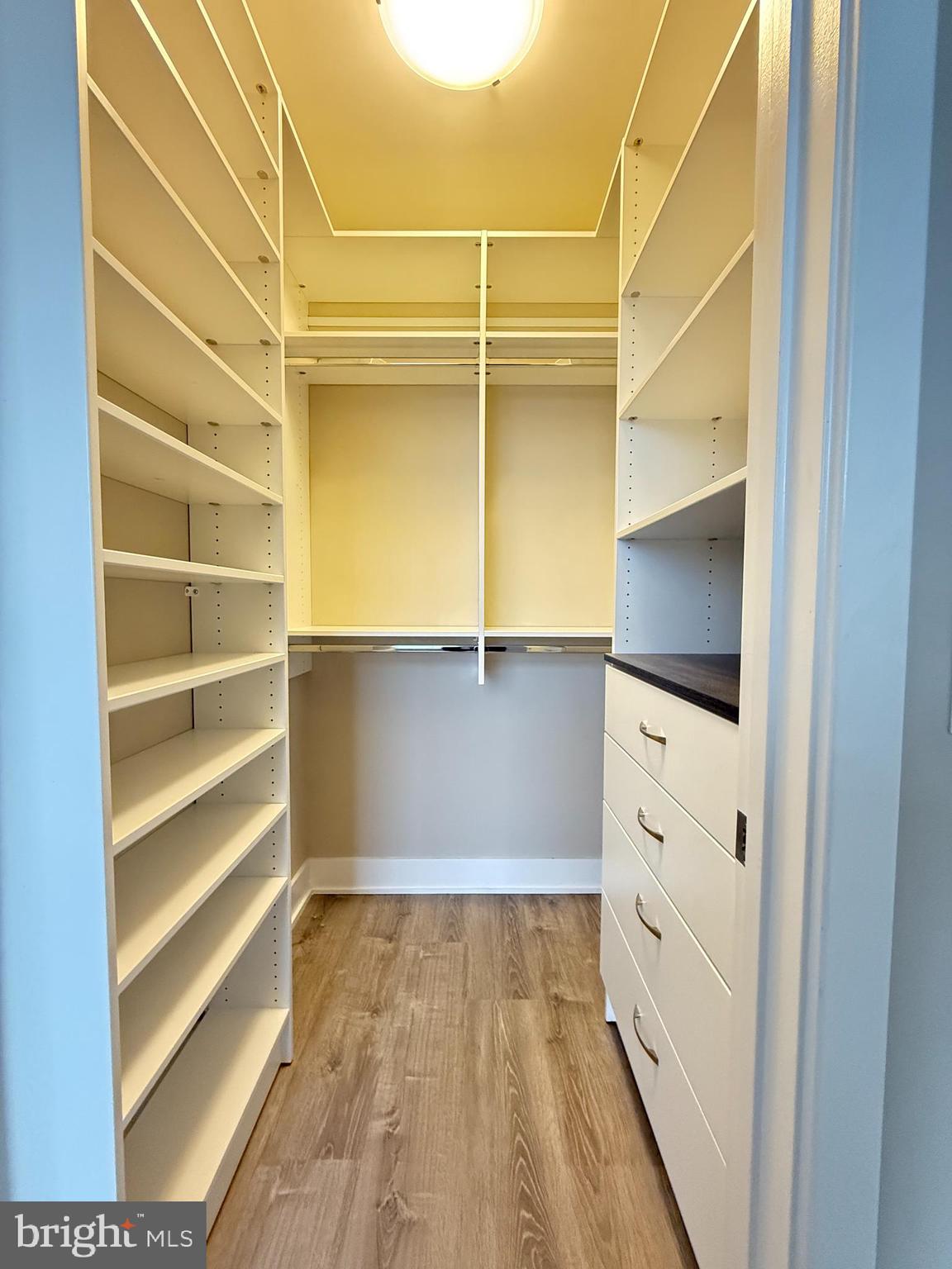 OXON HILL - Residential