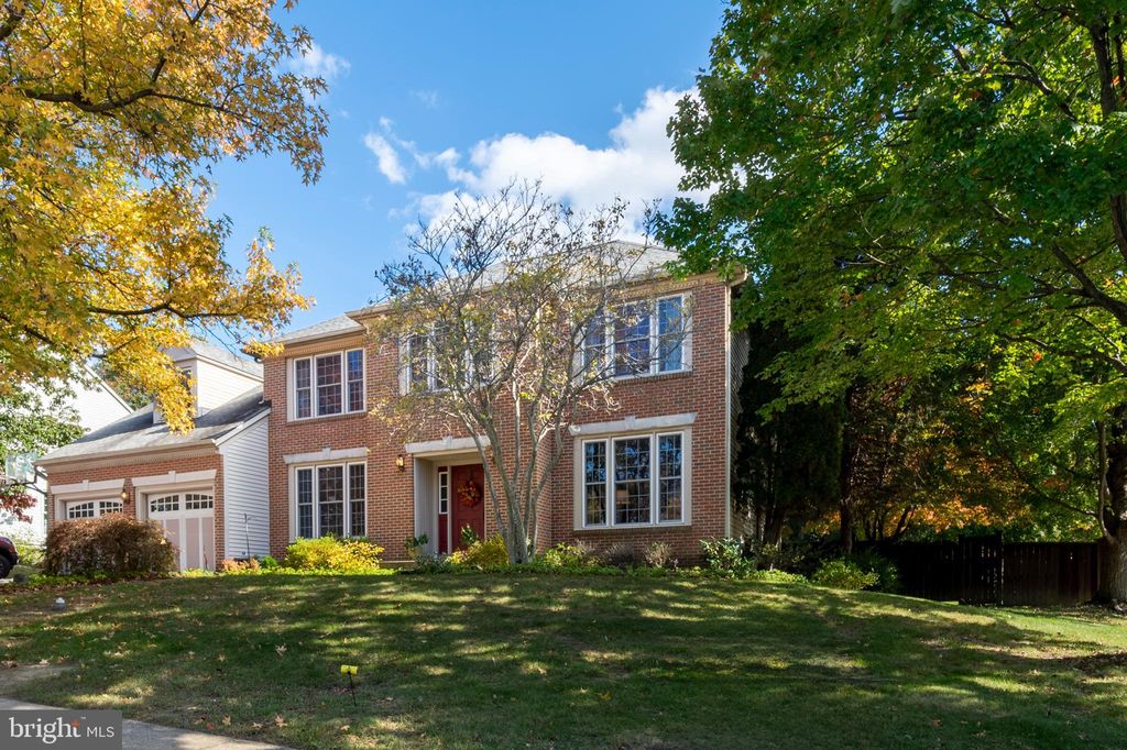 Photo of 1 Trotting Horse Court, CATONSVILLE, MD 21228 (MLS # MDBC2144276)