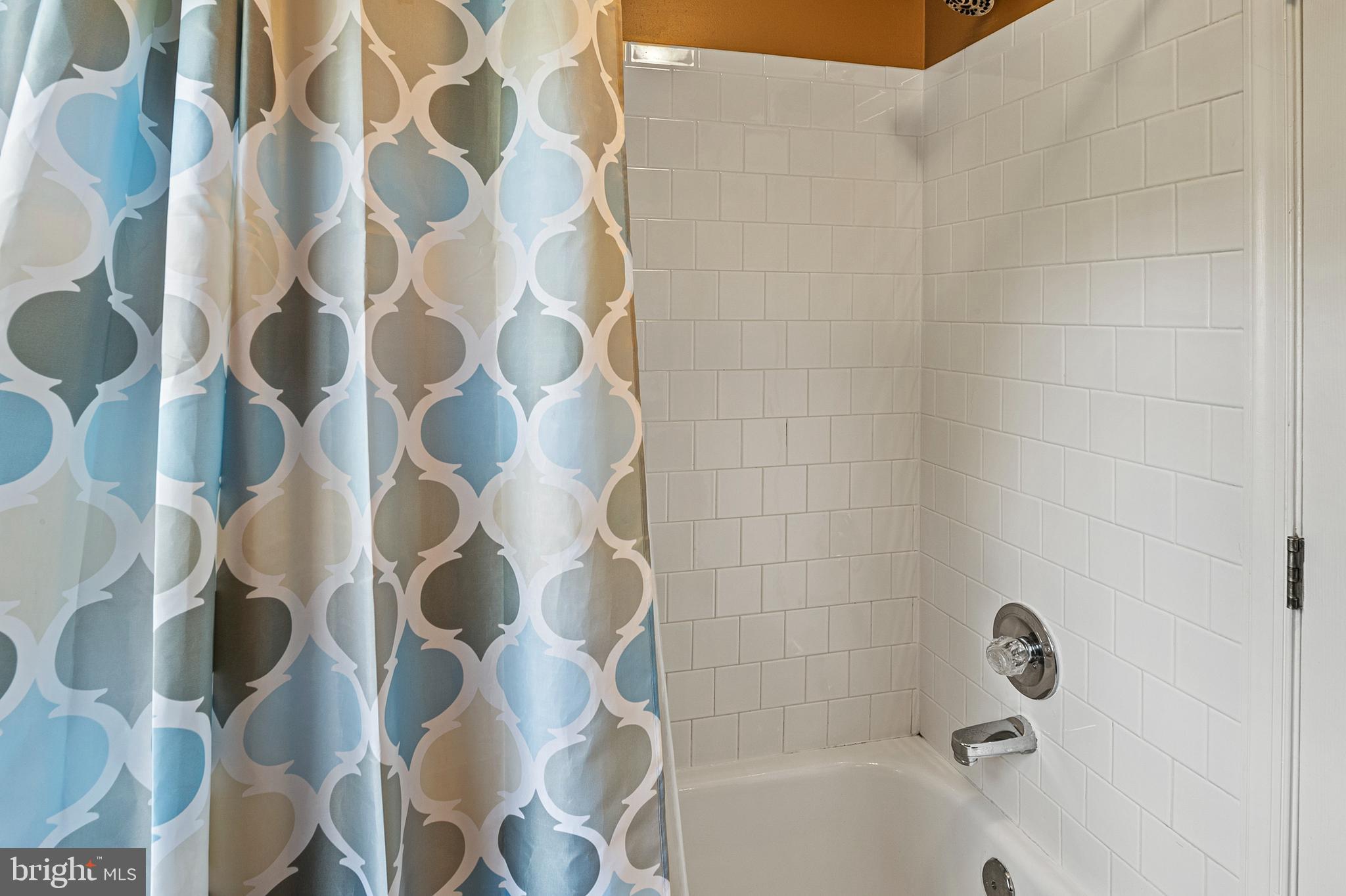 FOXHALL FARM - Residential