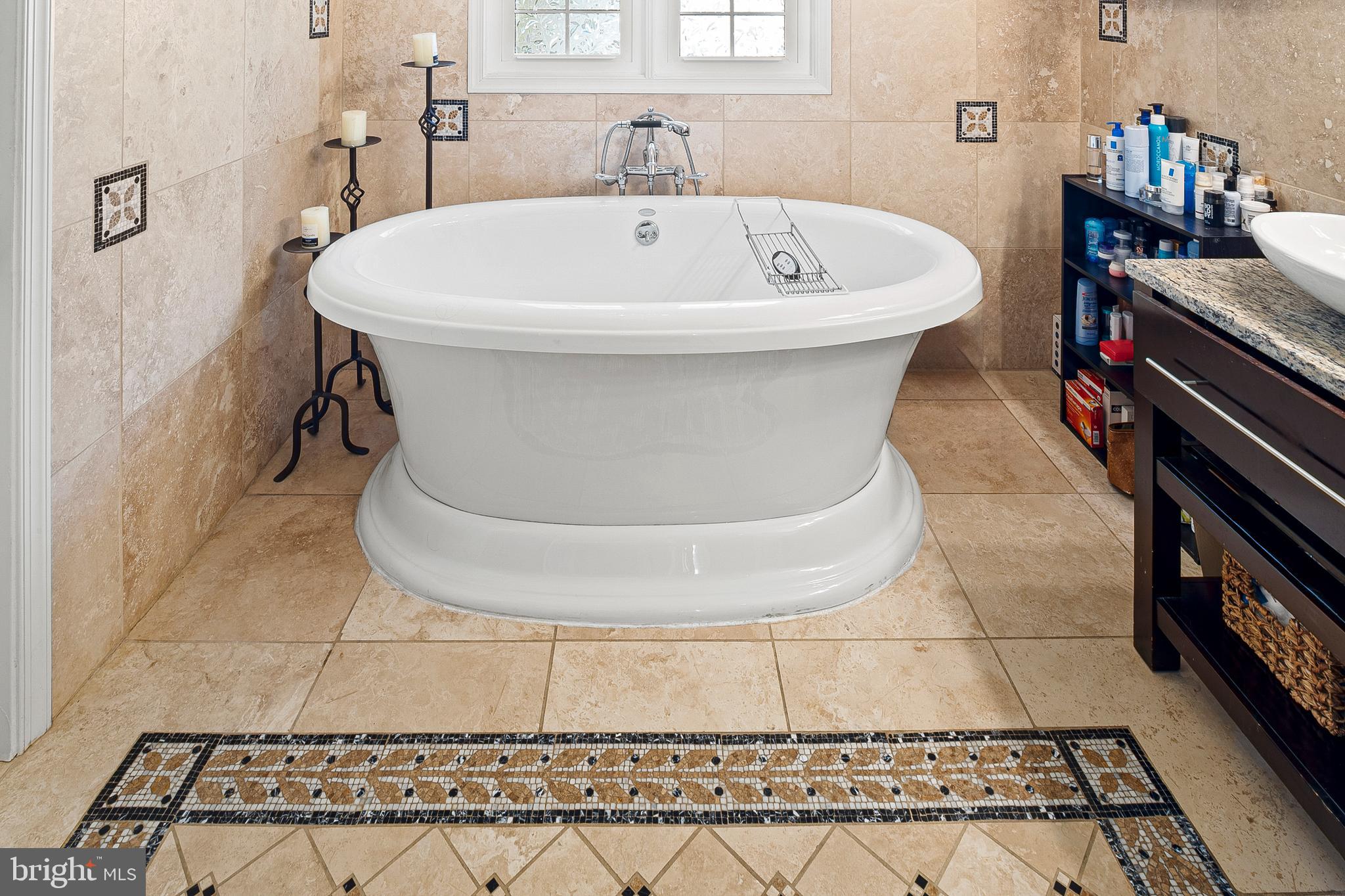 FOXHALL FARM - Residential