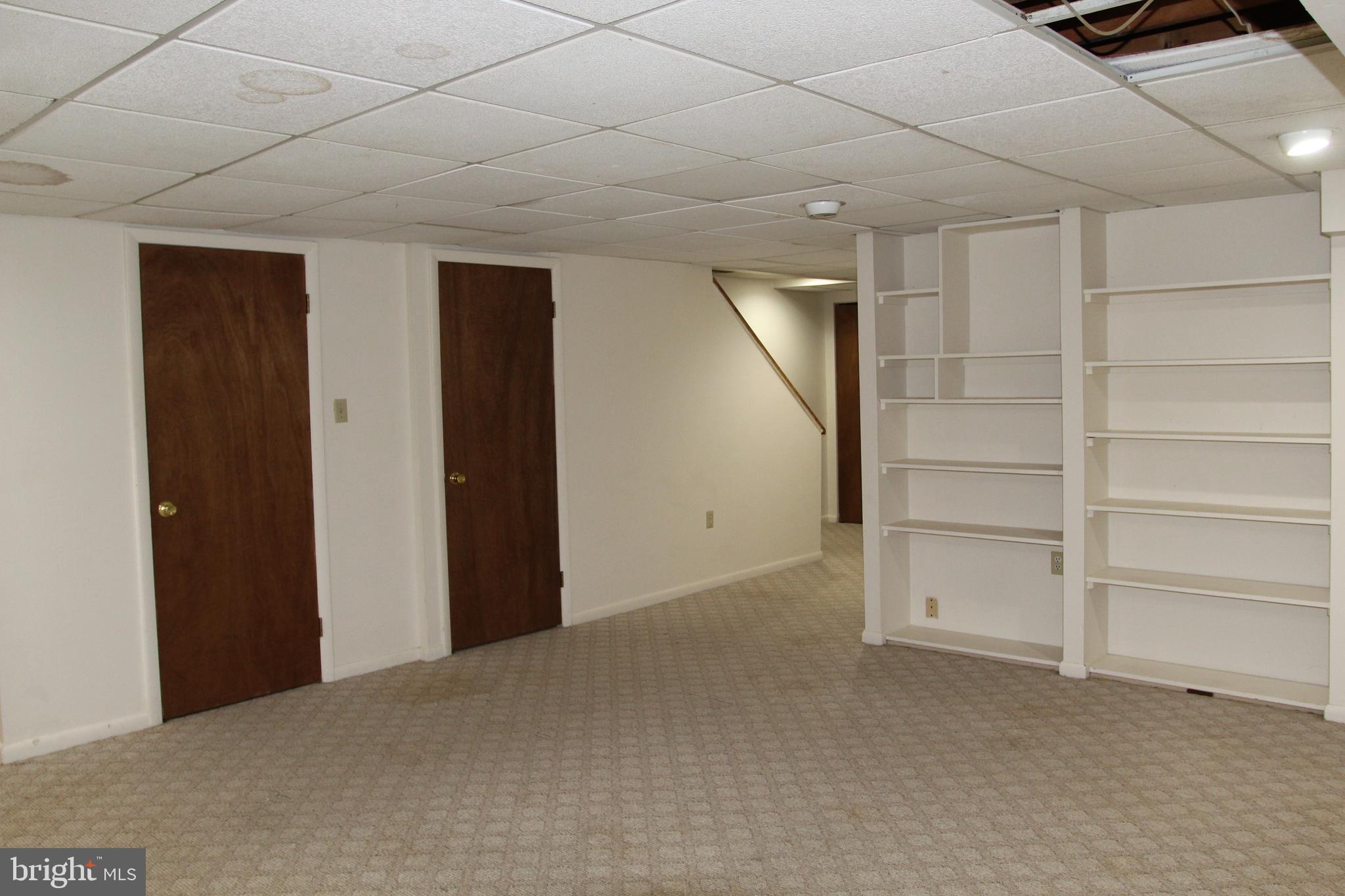 VILLAGE OAKS - Residential