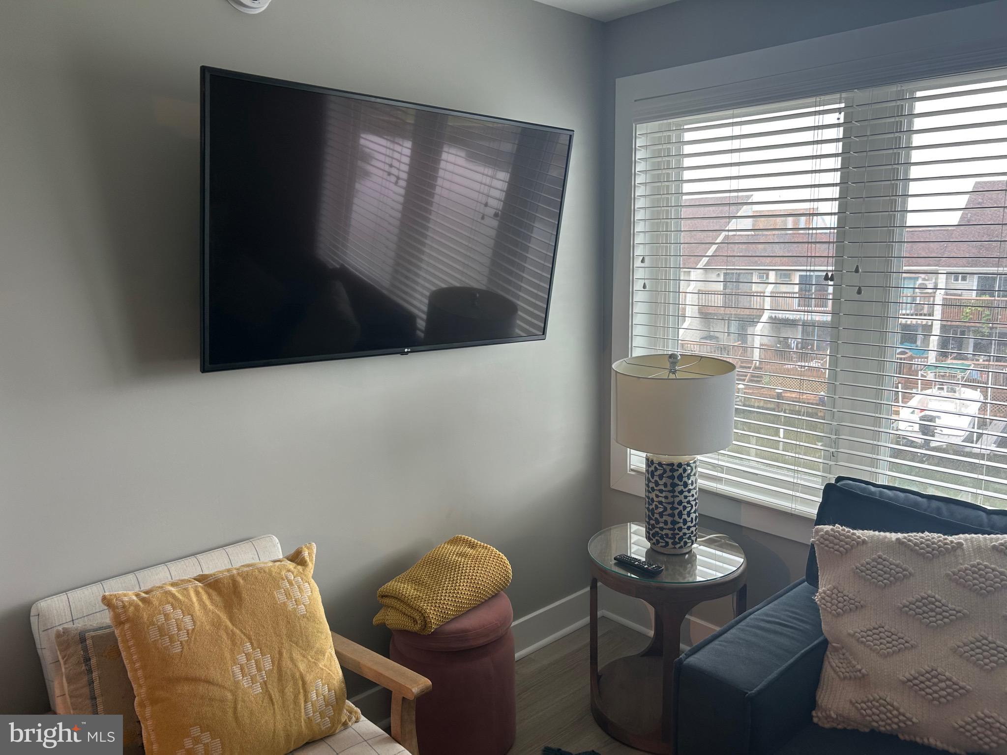 BAYSHORE CM - Residential