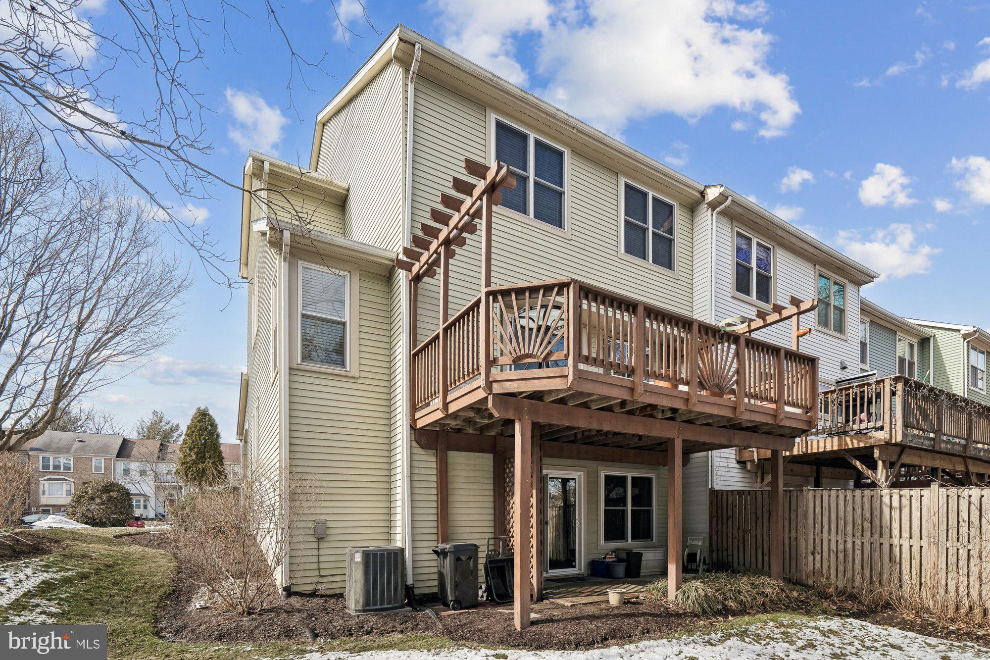 VILLAGE OF LONG REACH - Residential