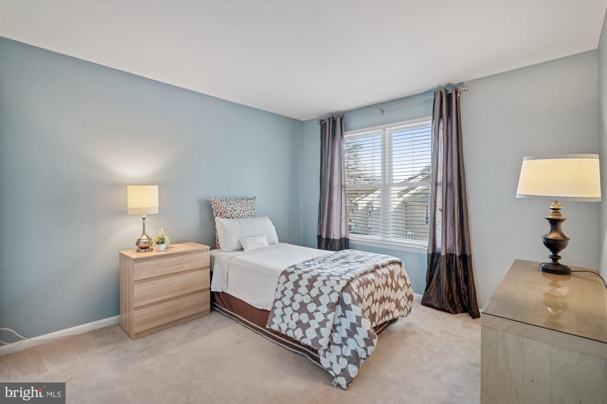 VILLAGE OF LONG REACH - Residential