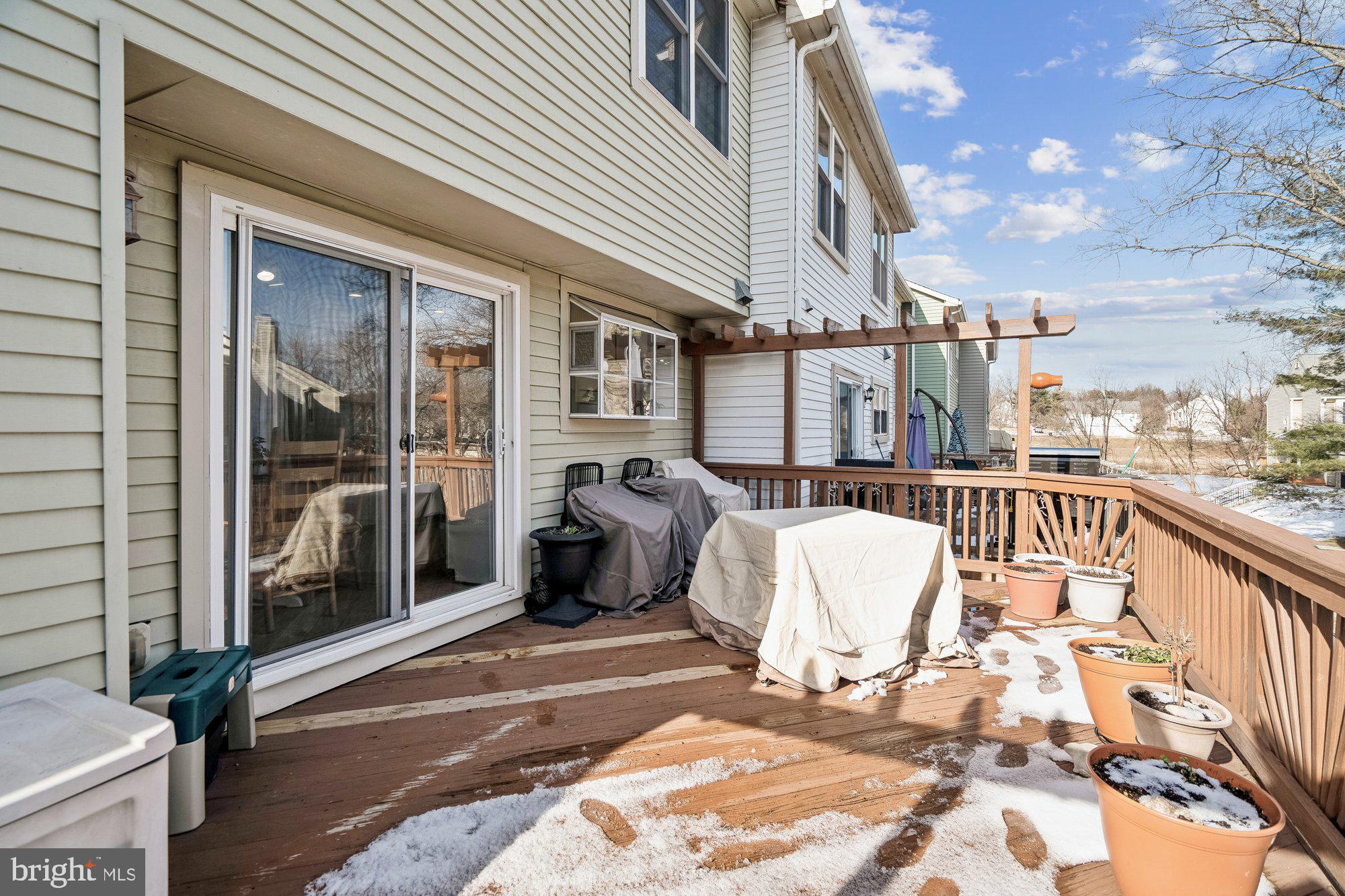 VILLAGE OF LONG REACH - Residential