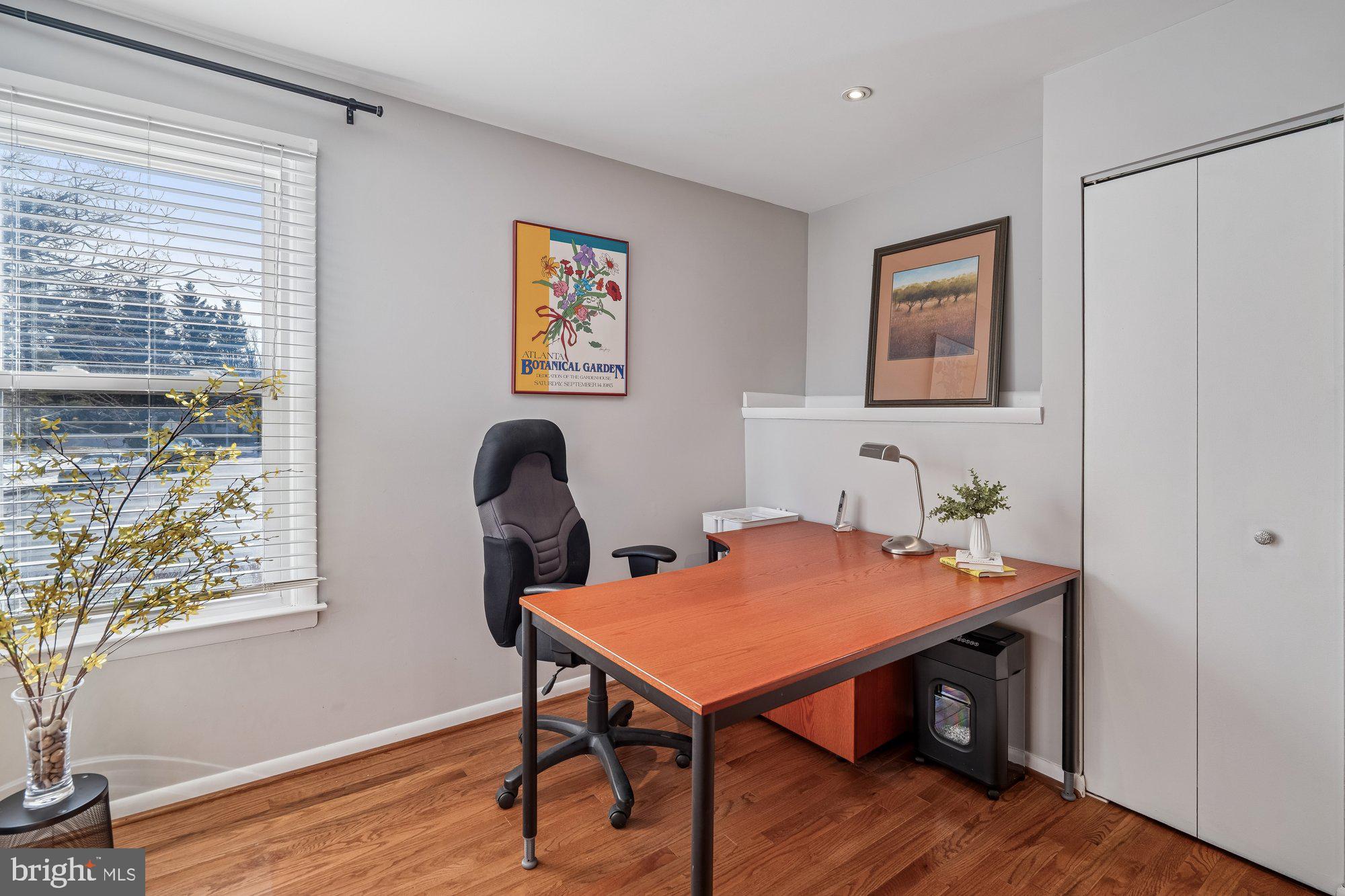 VILLAGE OF LONG REACH - Residential