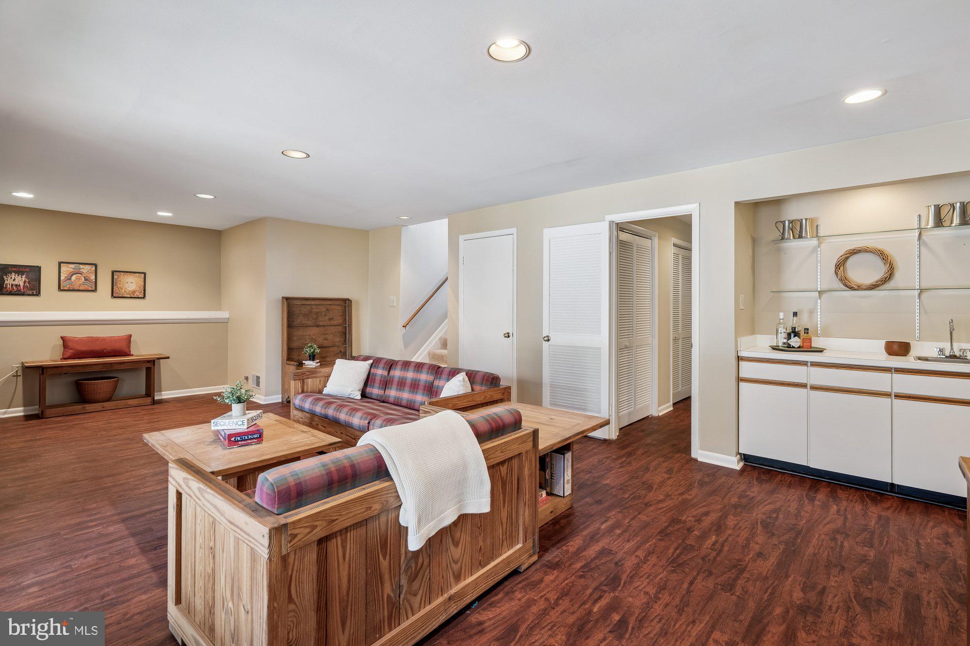 VILLAGE OF LONG REACH - Residential